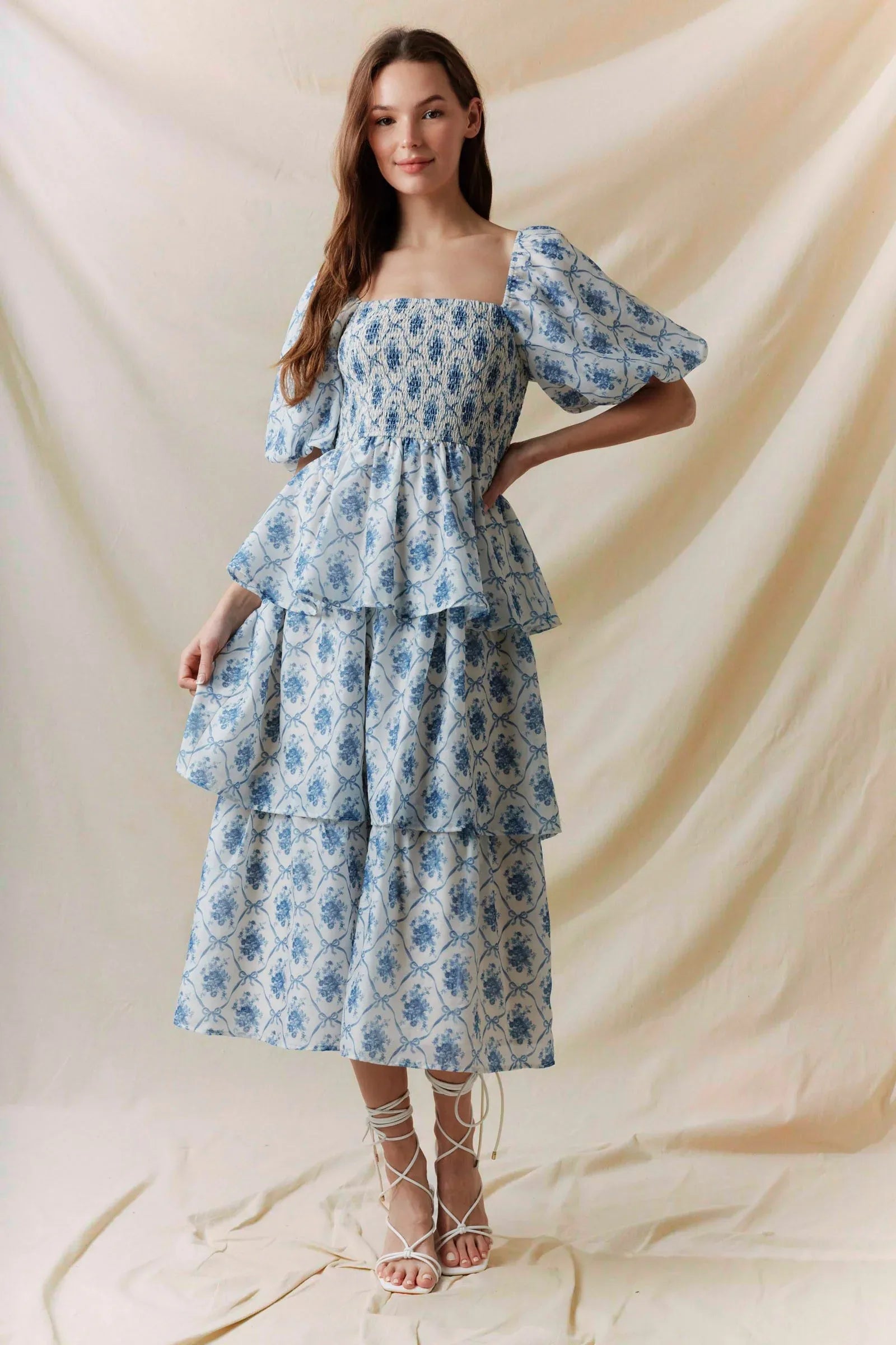 Eisley Smocked Tiered Midi Dress Medium