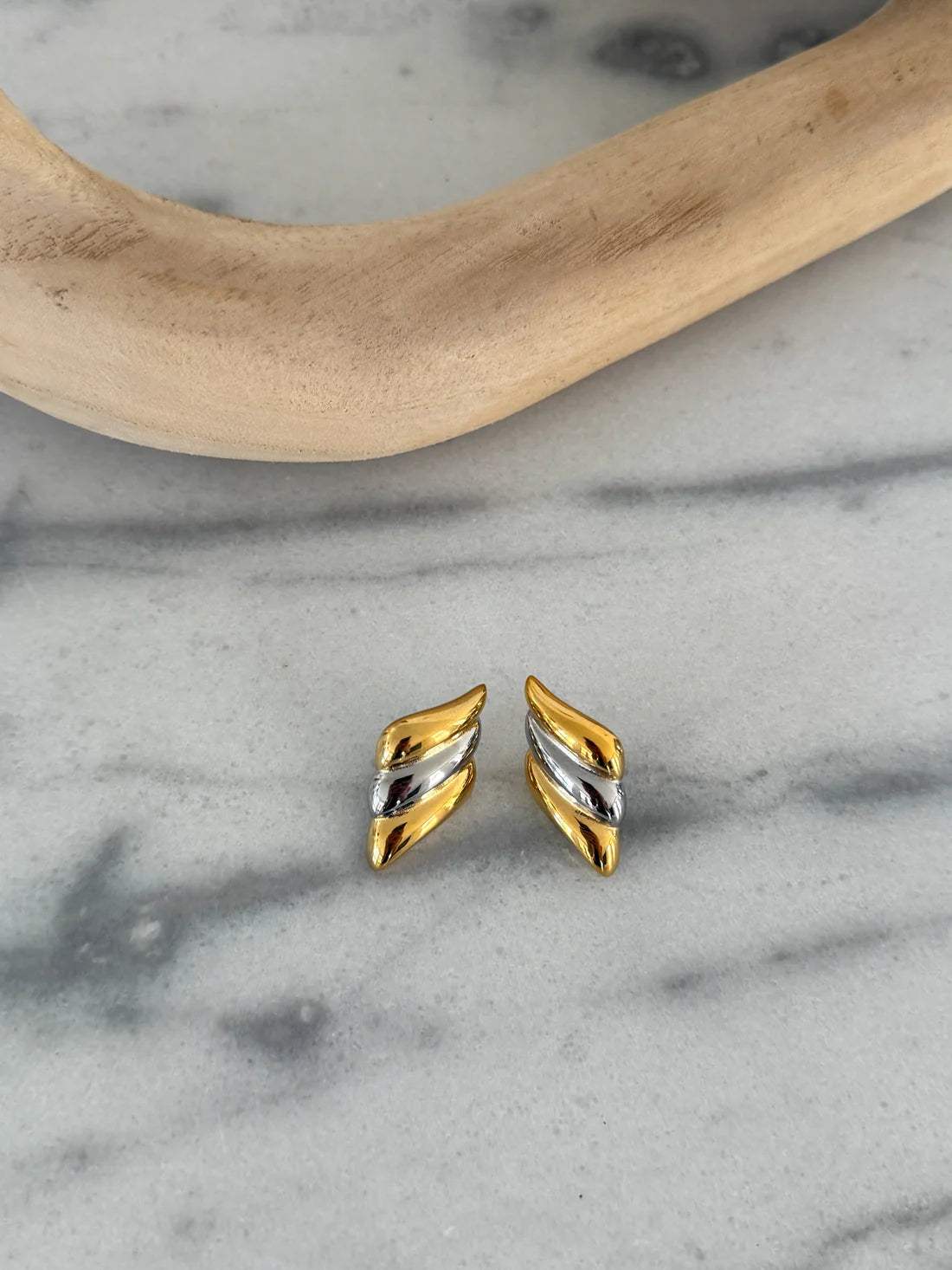 Two Toned Sarah Earrings | Water Resistant - Chansutt Pearls