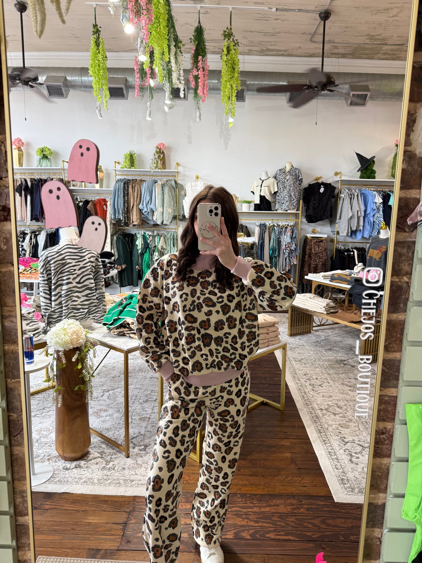 Ivory Leopard Mock Neck Sweatshirt With Light Pink Trim | Queen of Sparkles