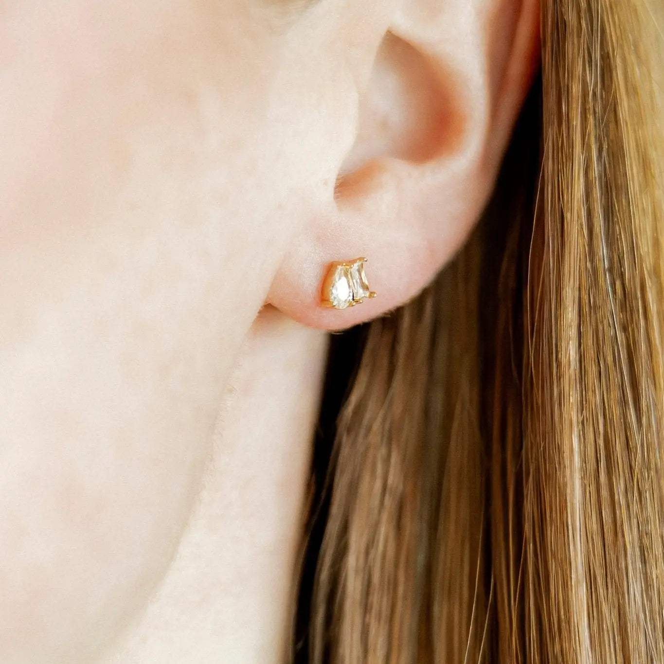 Maren Gold Screwback Stud Earrings