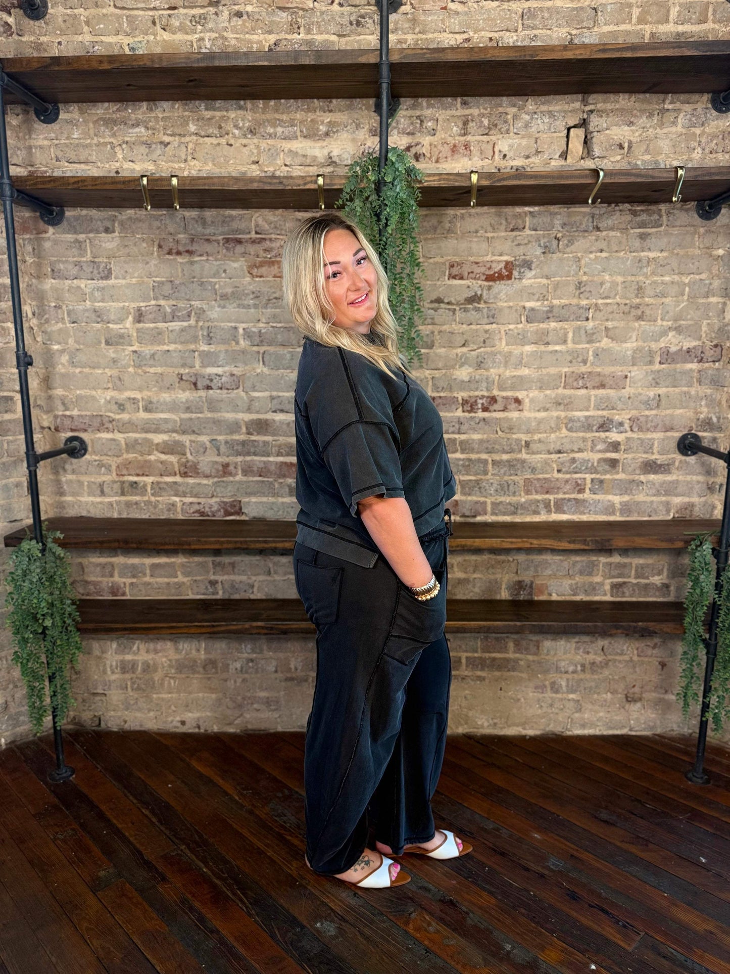 PLUS SIZE | Mineral Washed Cropped Slouchy Top