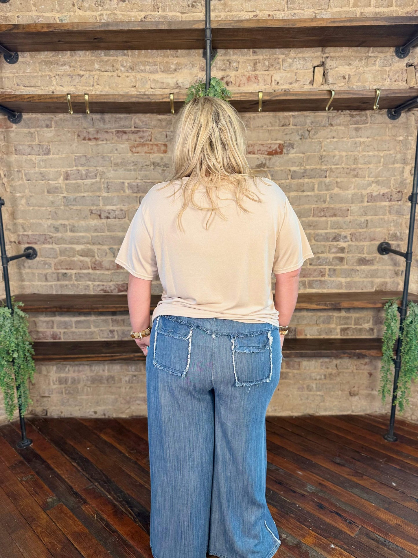 PLUS SIZE | CJ's Basic Tee