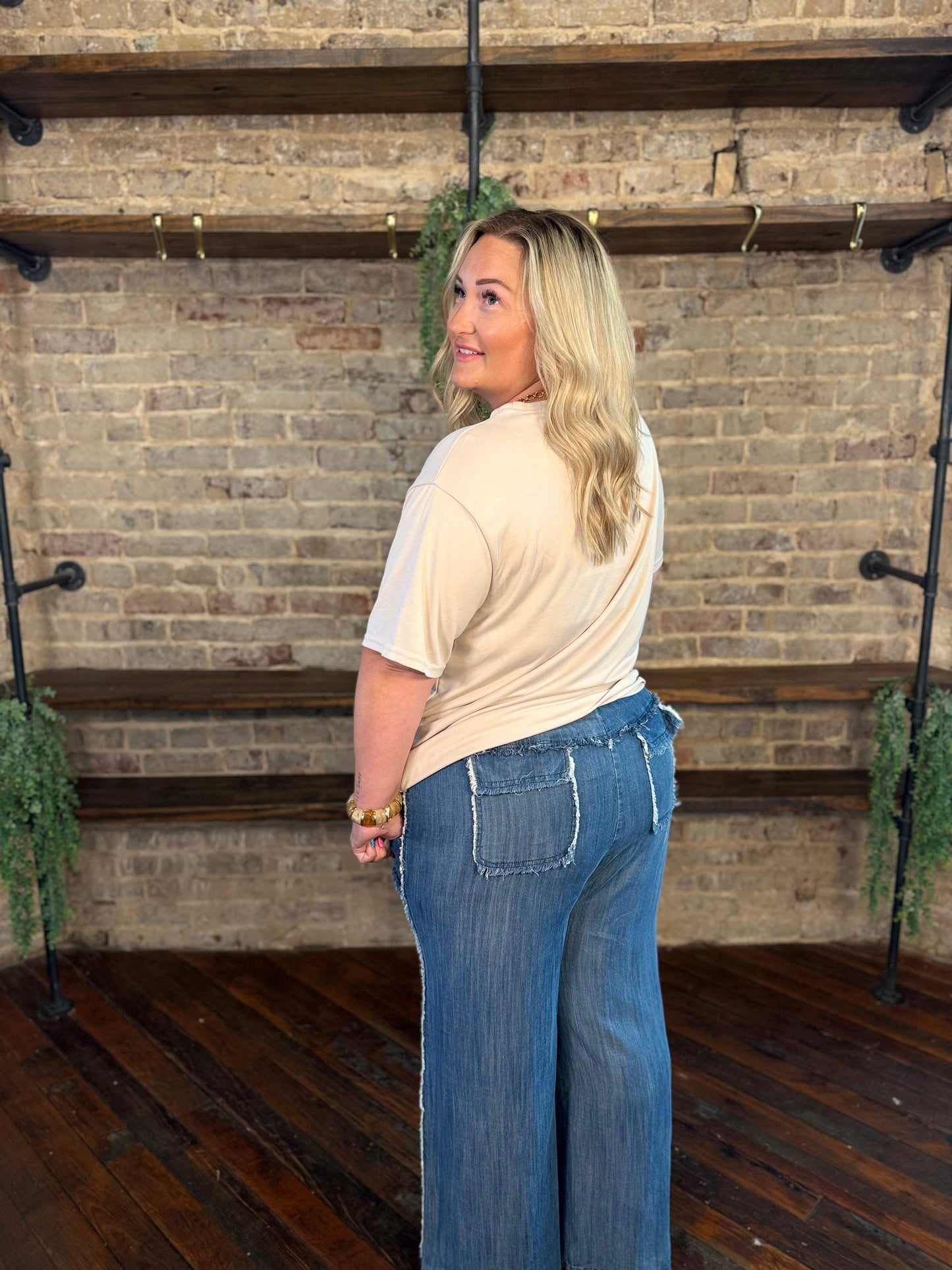 PLUS SIZE | CJ's Basic Tee
