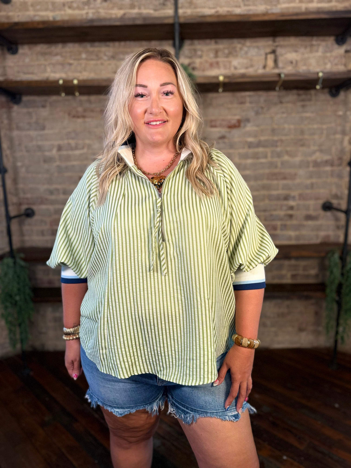 PLUS SIZE | Super Refined Collard Top