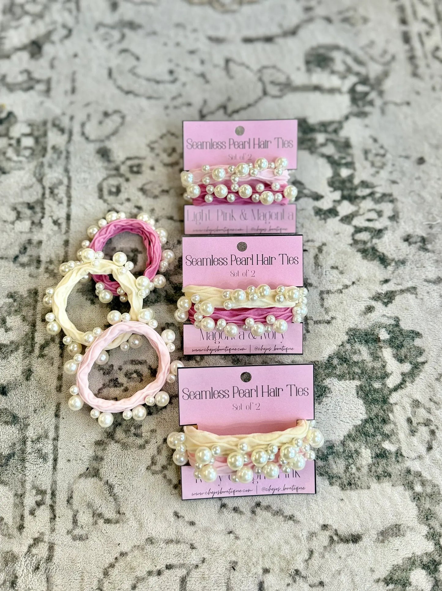 Seamless Pearl Hair Ties | Set of 2