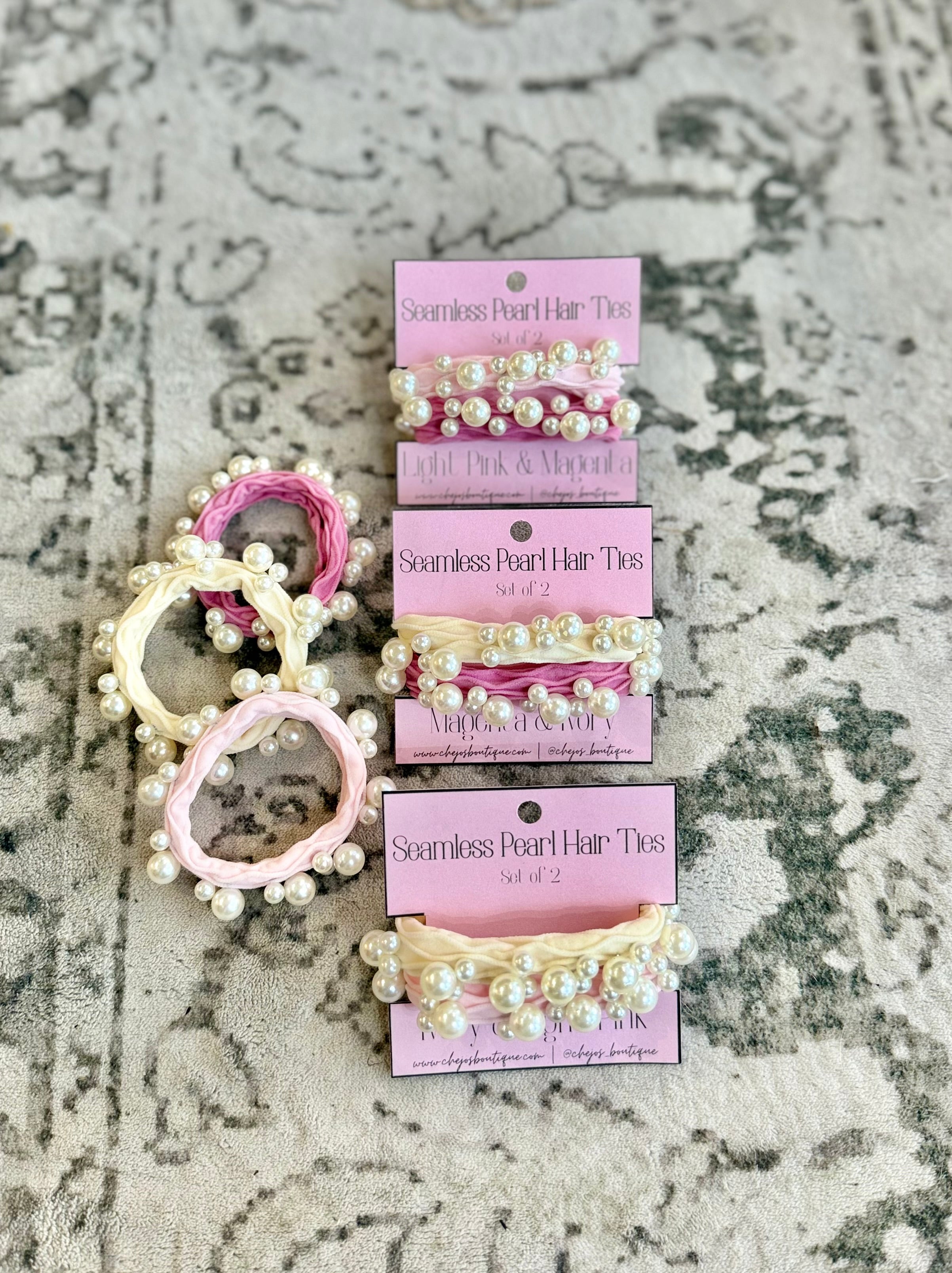 Seamless Pearl Hair Ties | Set of 2