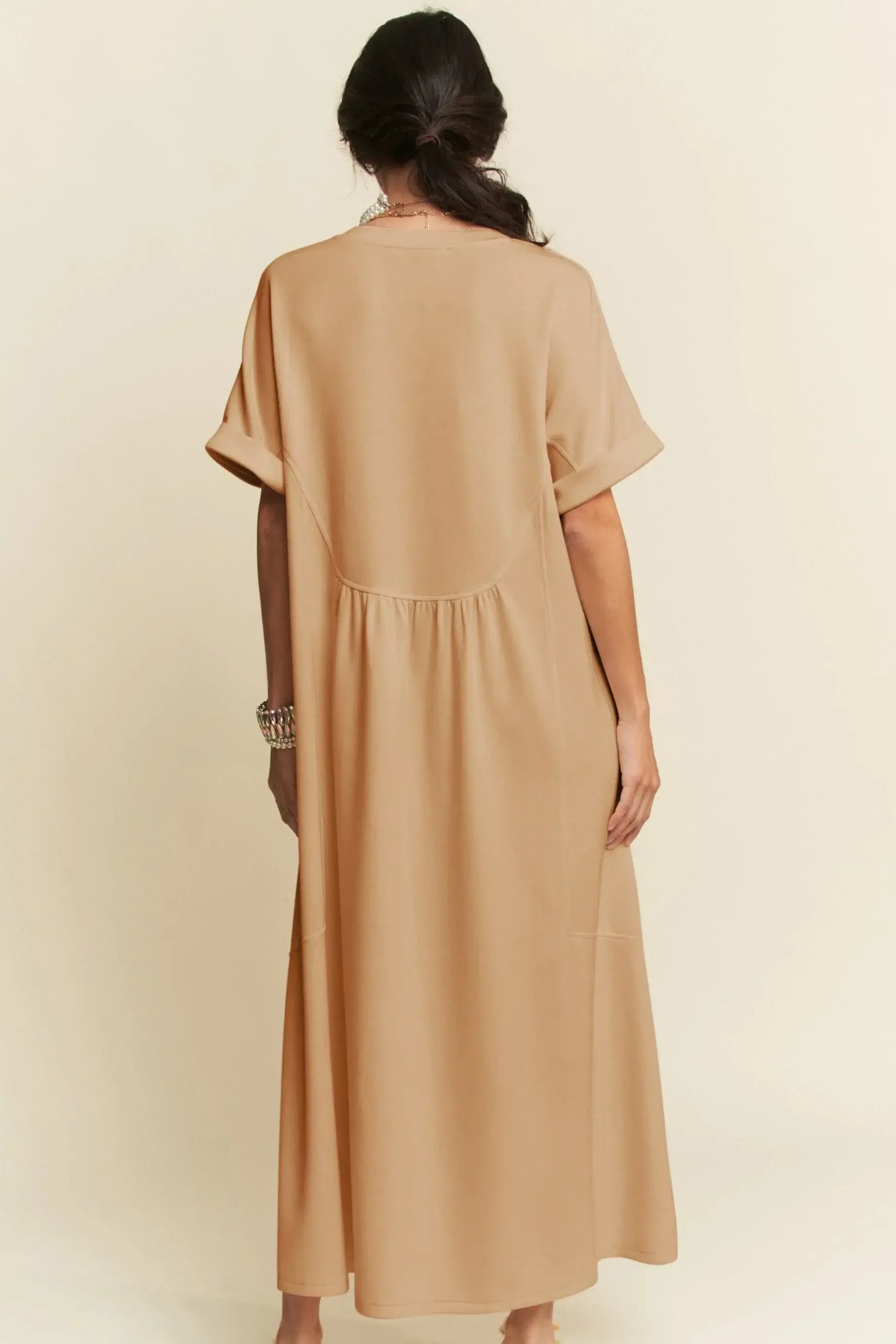 PLUS SIZE | Samira Scuba Short Sleeve Midi Dress