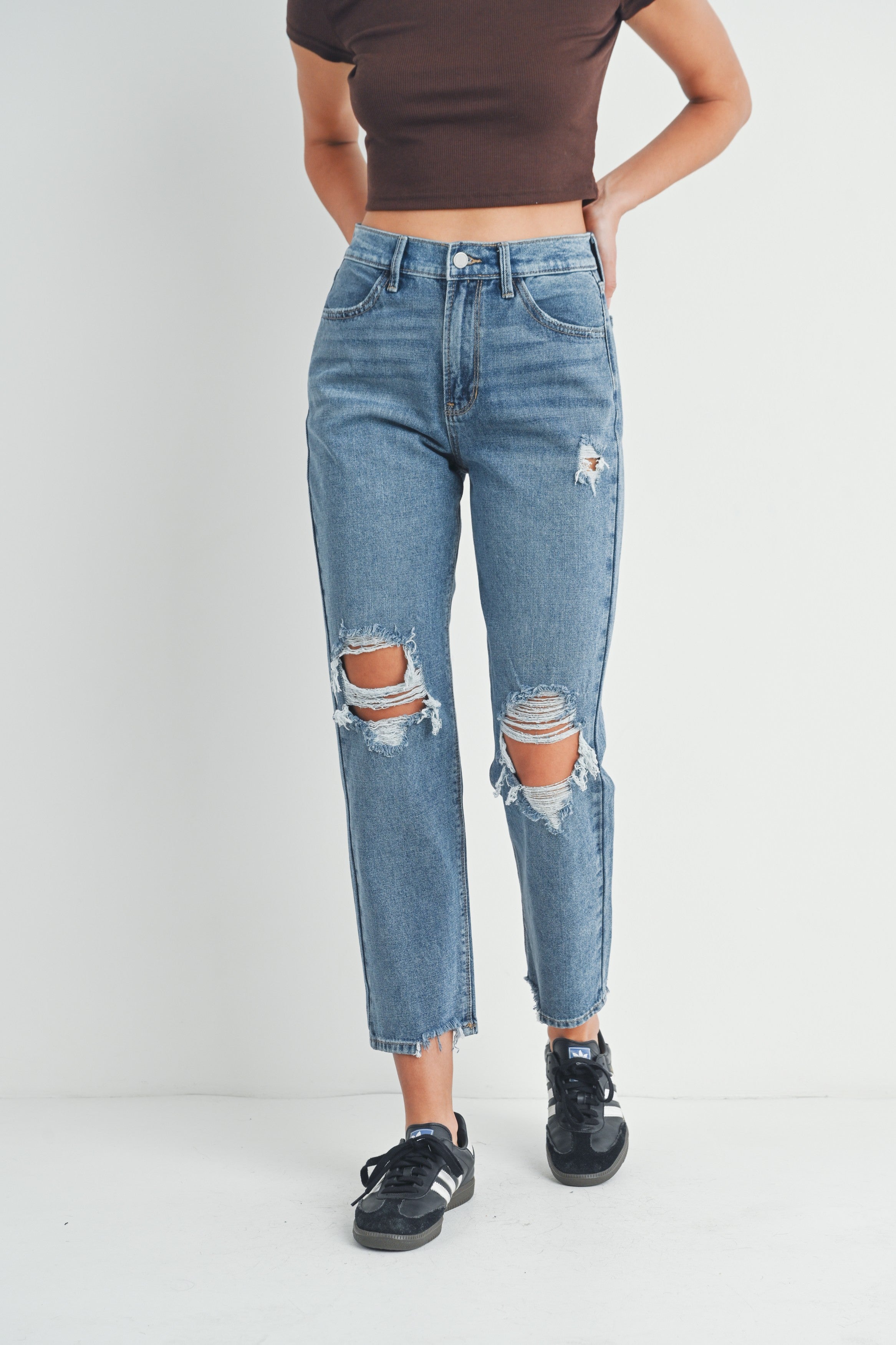 Destiny 90's Distressed Straight Jeans