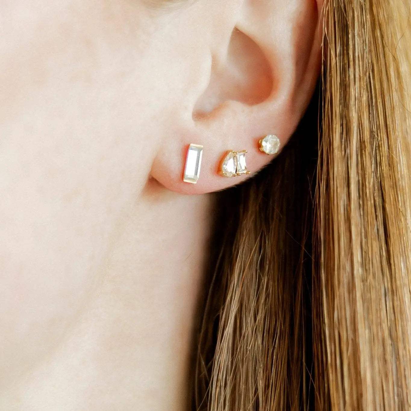 Maren Gold Screwback Stud Earrings