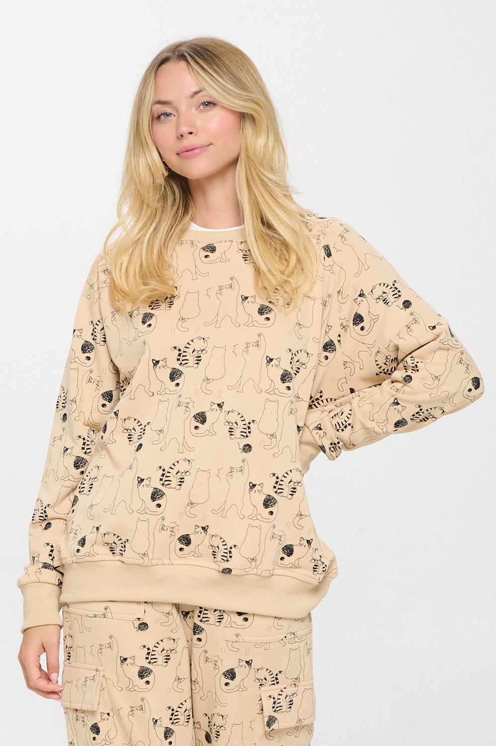 Scattered Kitty Cat Cotton Sweatshirt