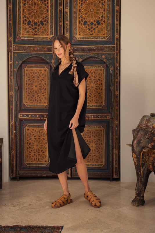 PLUS SIZE | Donna Solid Collared Midi Dress