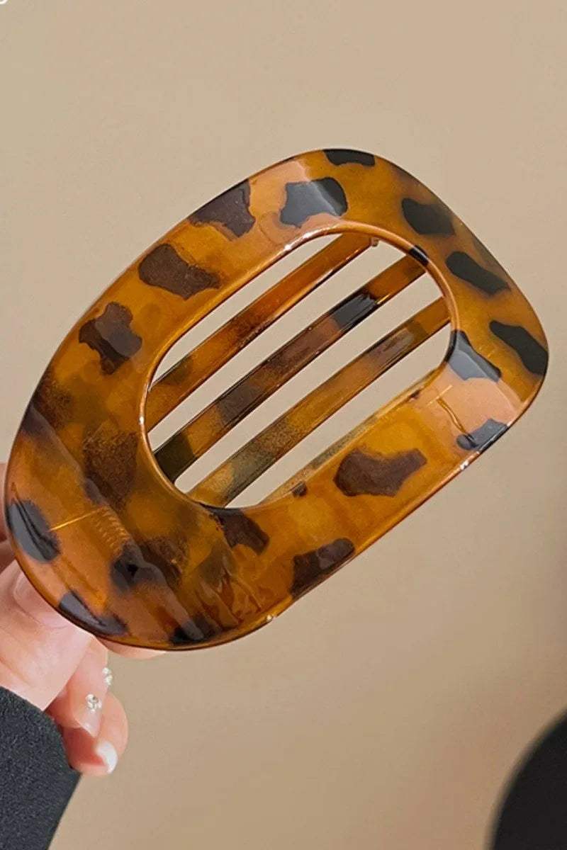 The Perfect Flat Oval Hair Clip