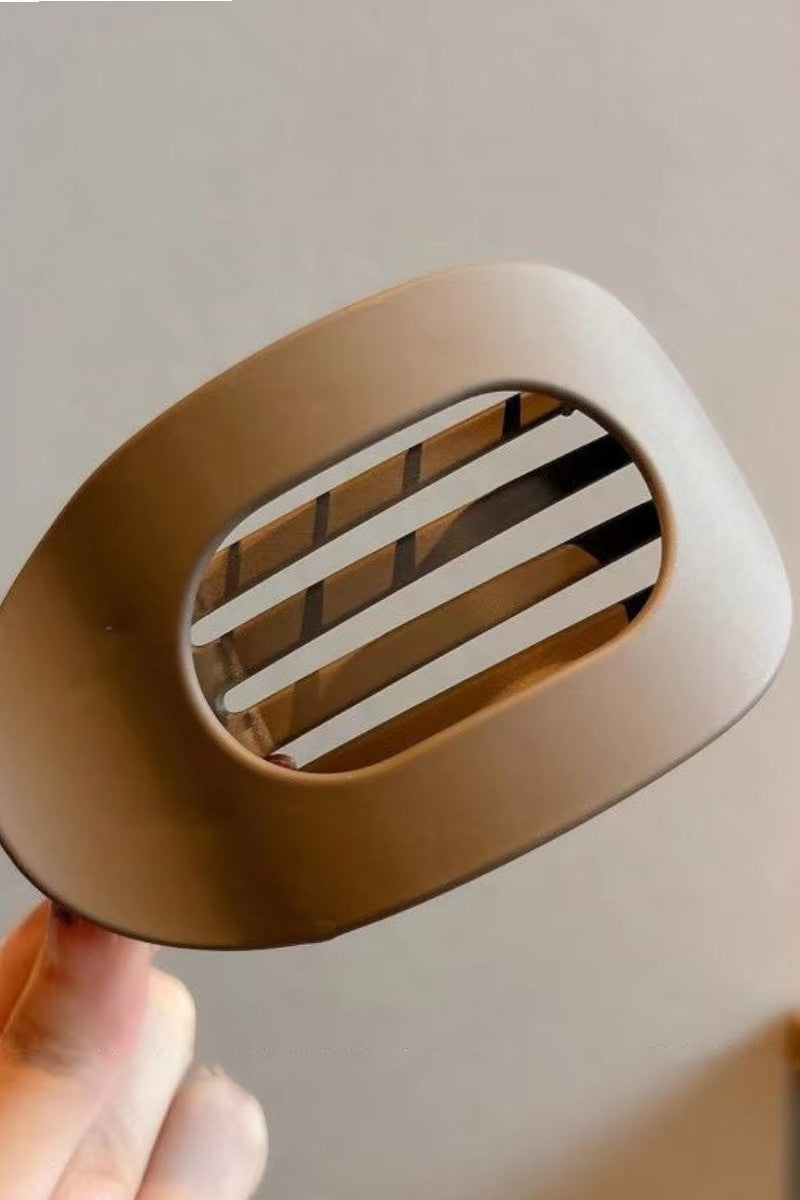 The Perfect Flat Oval Hair Clip