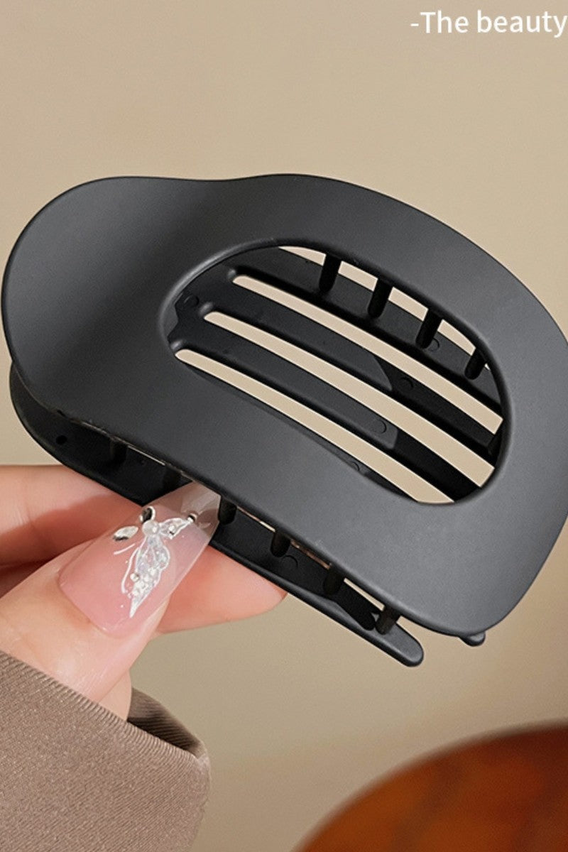 The Perfect Flat Oval Hair Clip