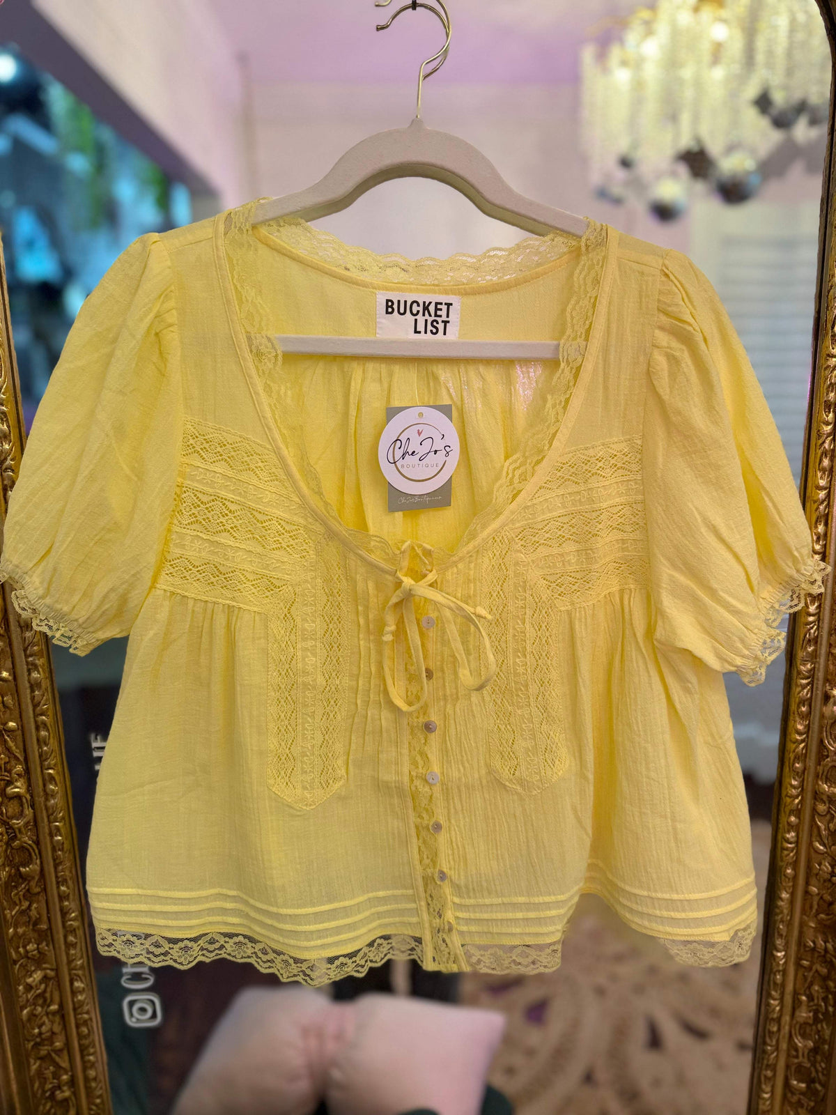 Romantic Lace Trim Cropped Blouse