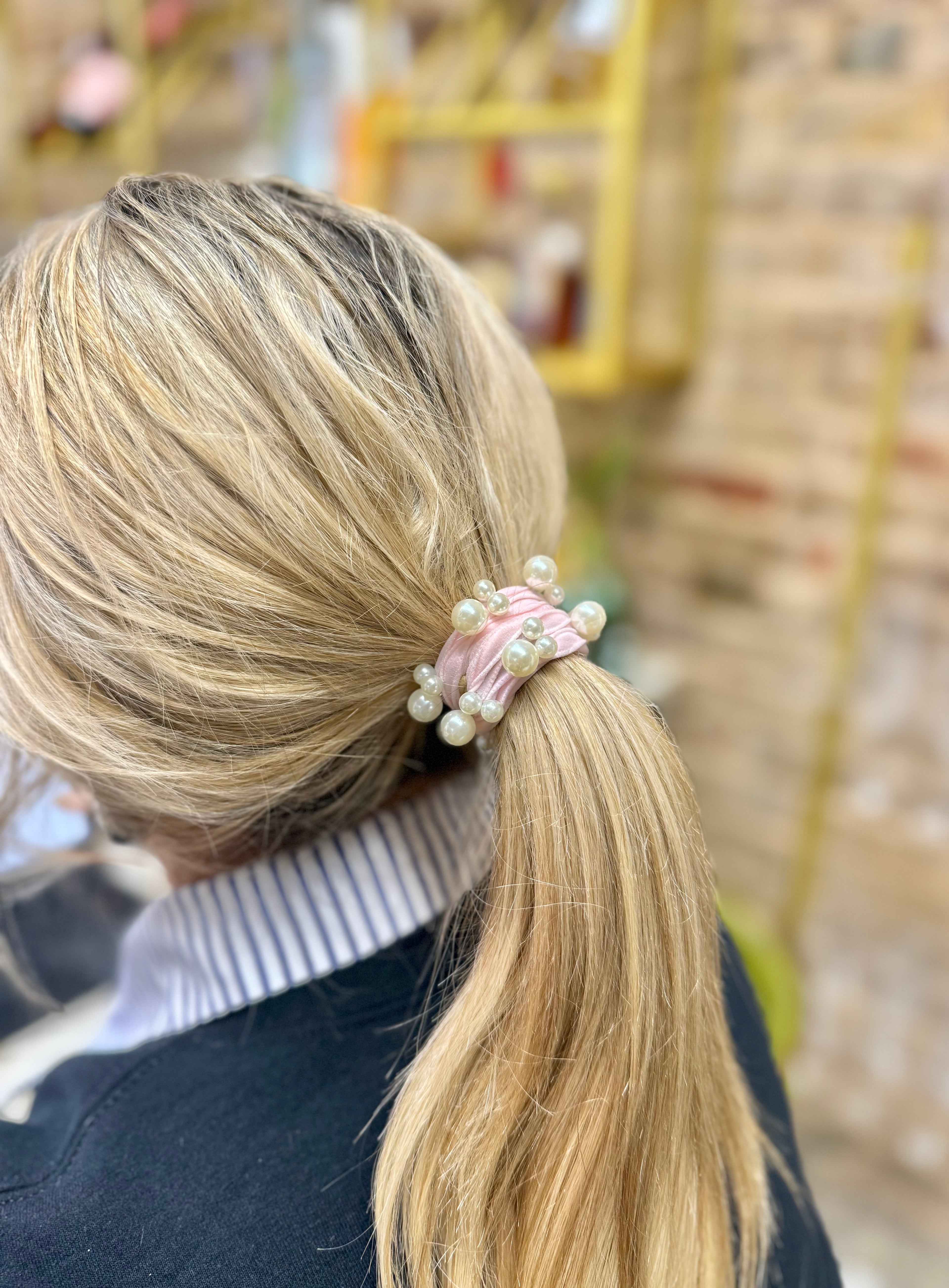 Seamless Pearl Hair Ties | Set of 2