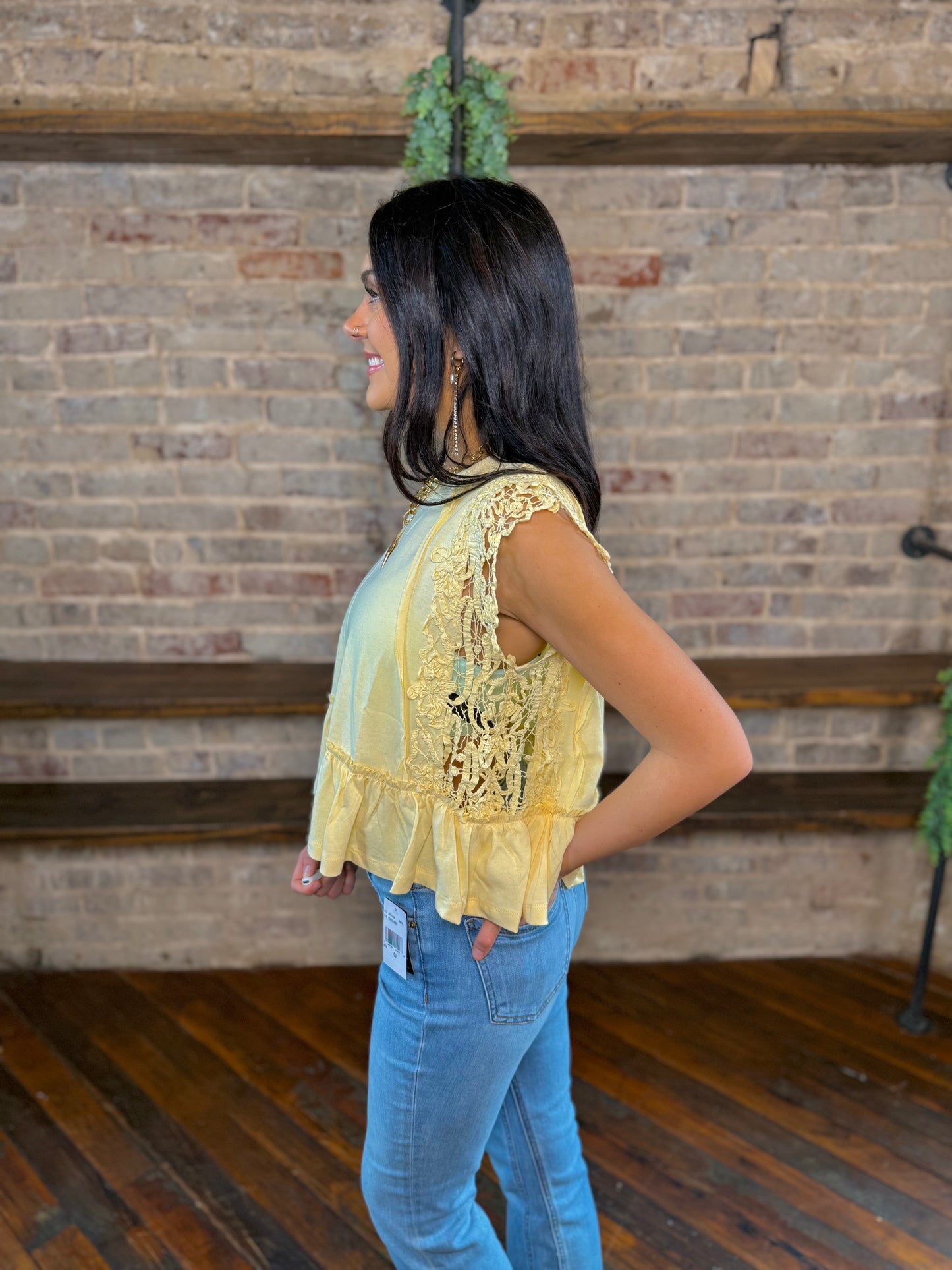Dream Lace Ruffle Hem Top