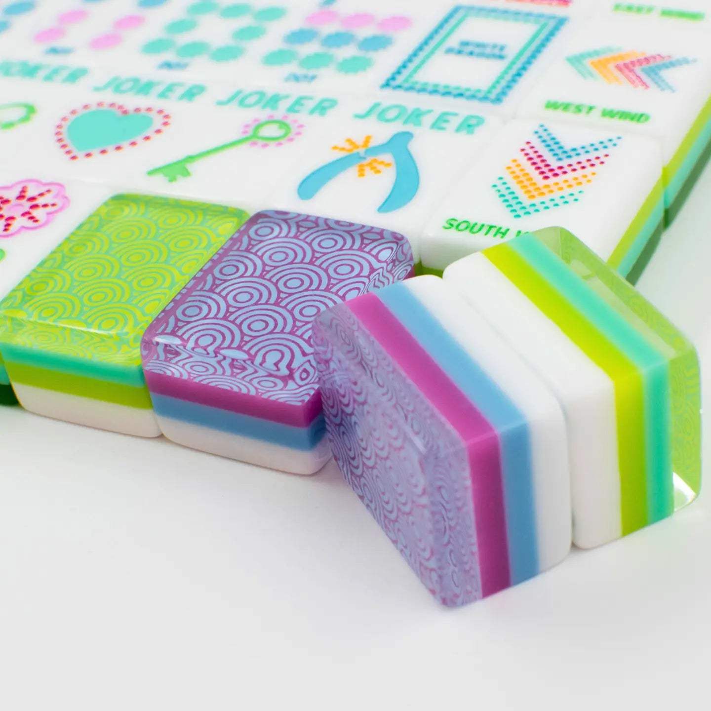 Crystal Confetti Lemon-Lime Mahjong Set
