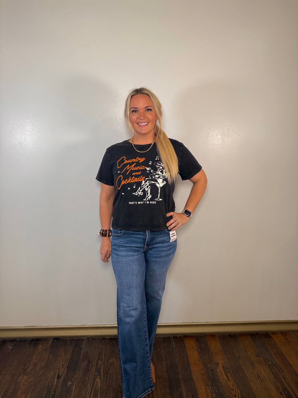 'Country Music & Cocktails' Graphic Tee