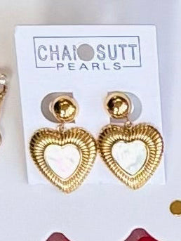 Ellie Heart Earrings | Water Resistant - Chansutt Pearls