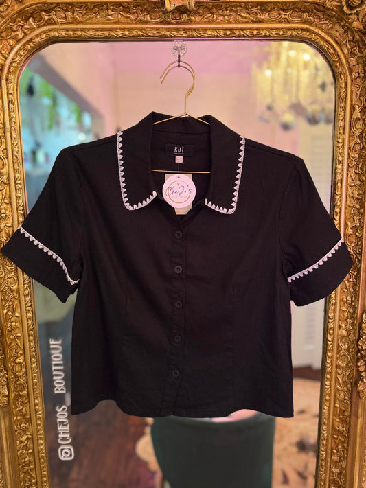 Marisol Embroidered Short Sleeve Button Front Top | Kut from the Kloth