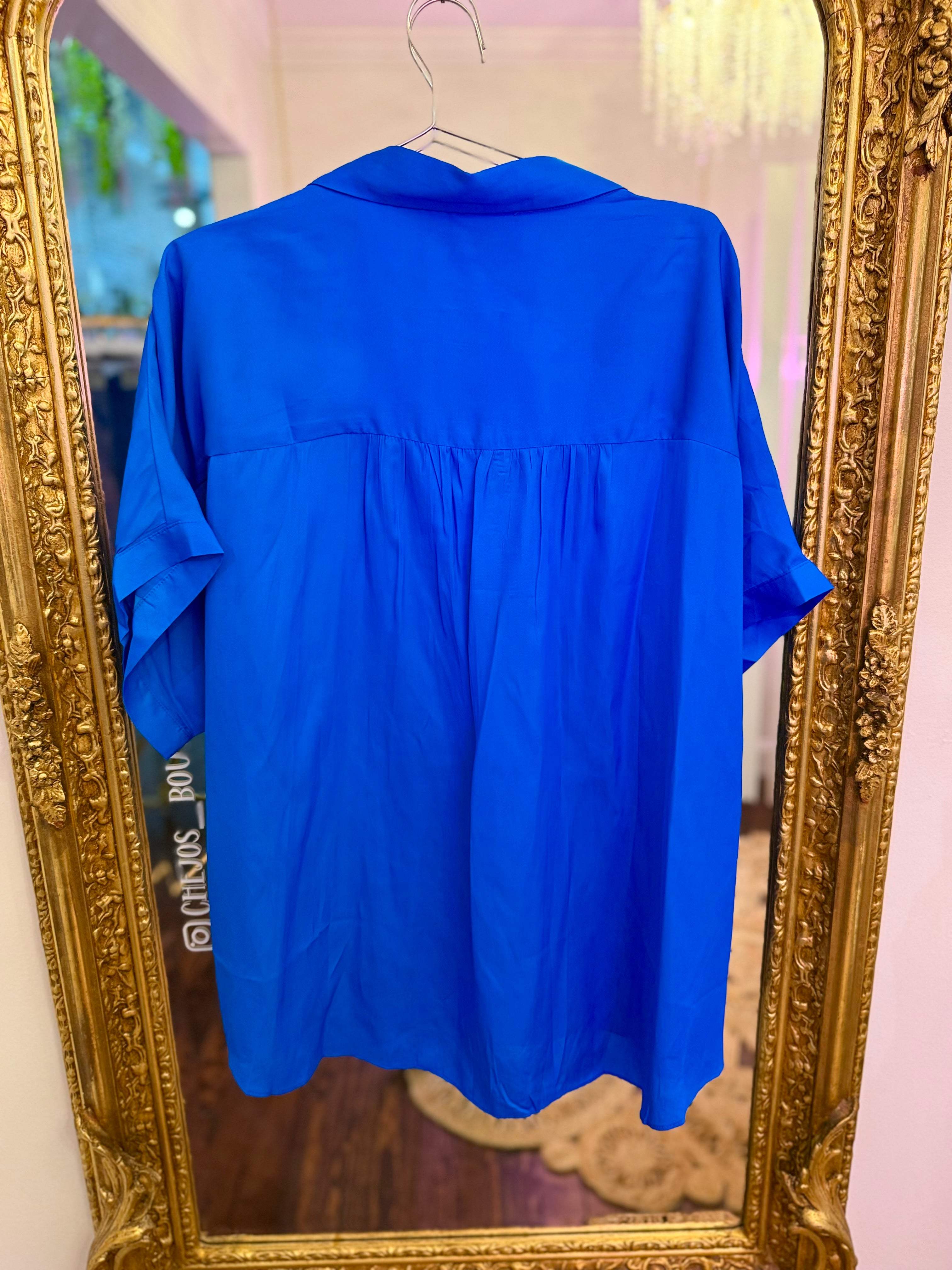PLUS SIZE | Airflow V-Neck Top