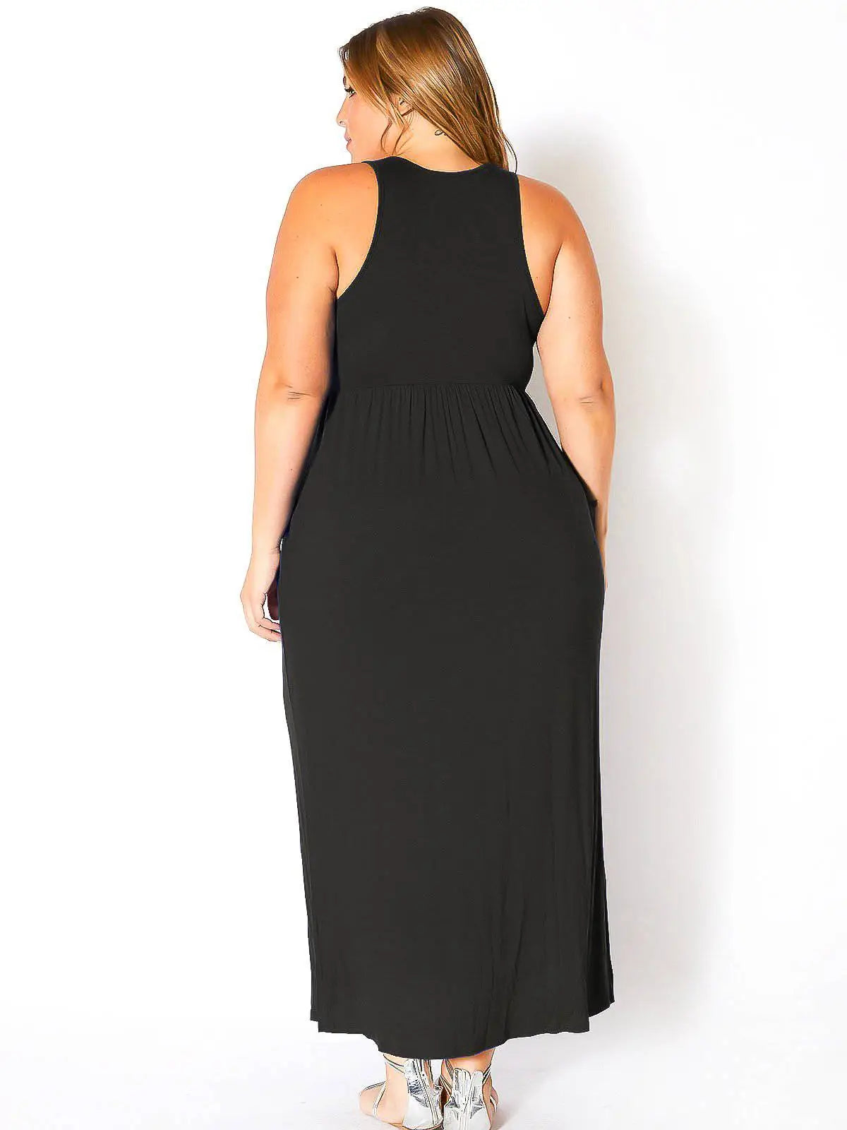 PLUS SIZE | Nola Pleated Maxi Dress