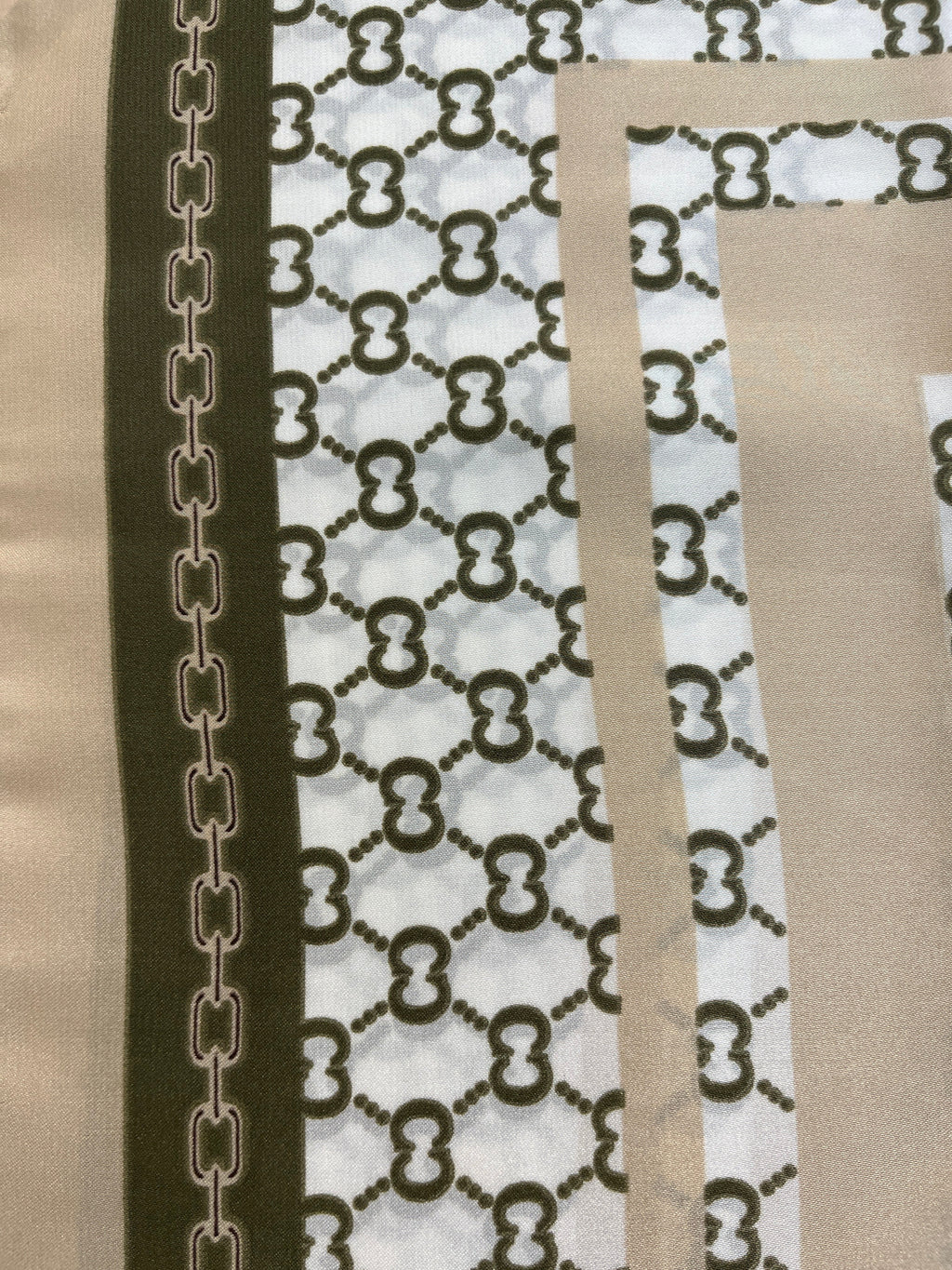 Chain Motif Scarf