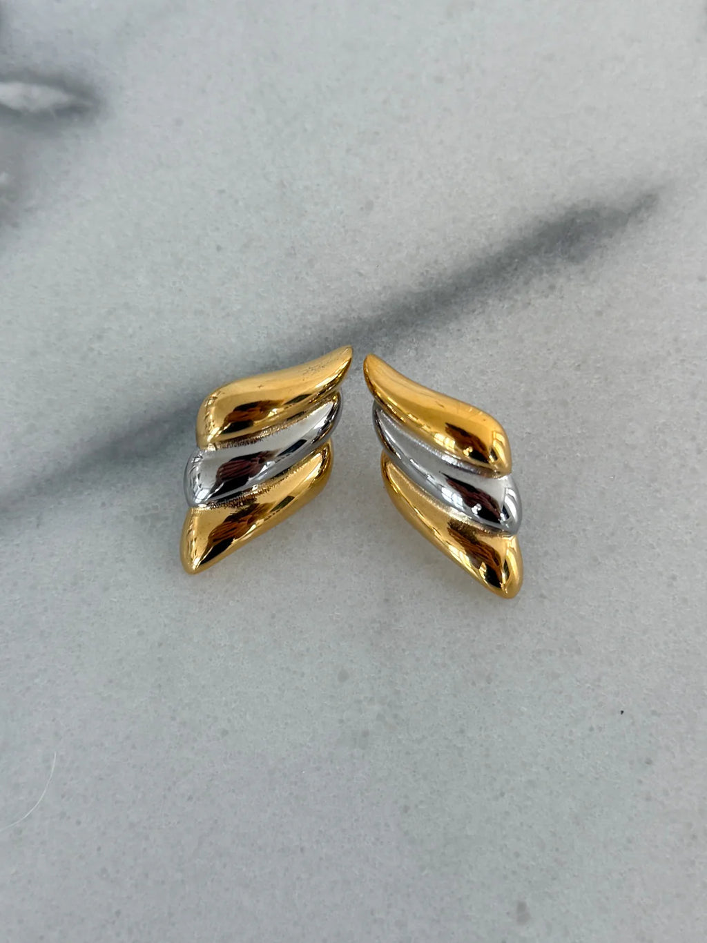 Two Toned Sarah Earrings | Water Resistant - Chansutt Pearls