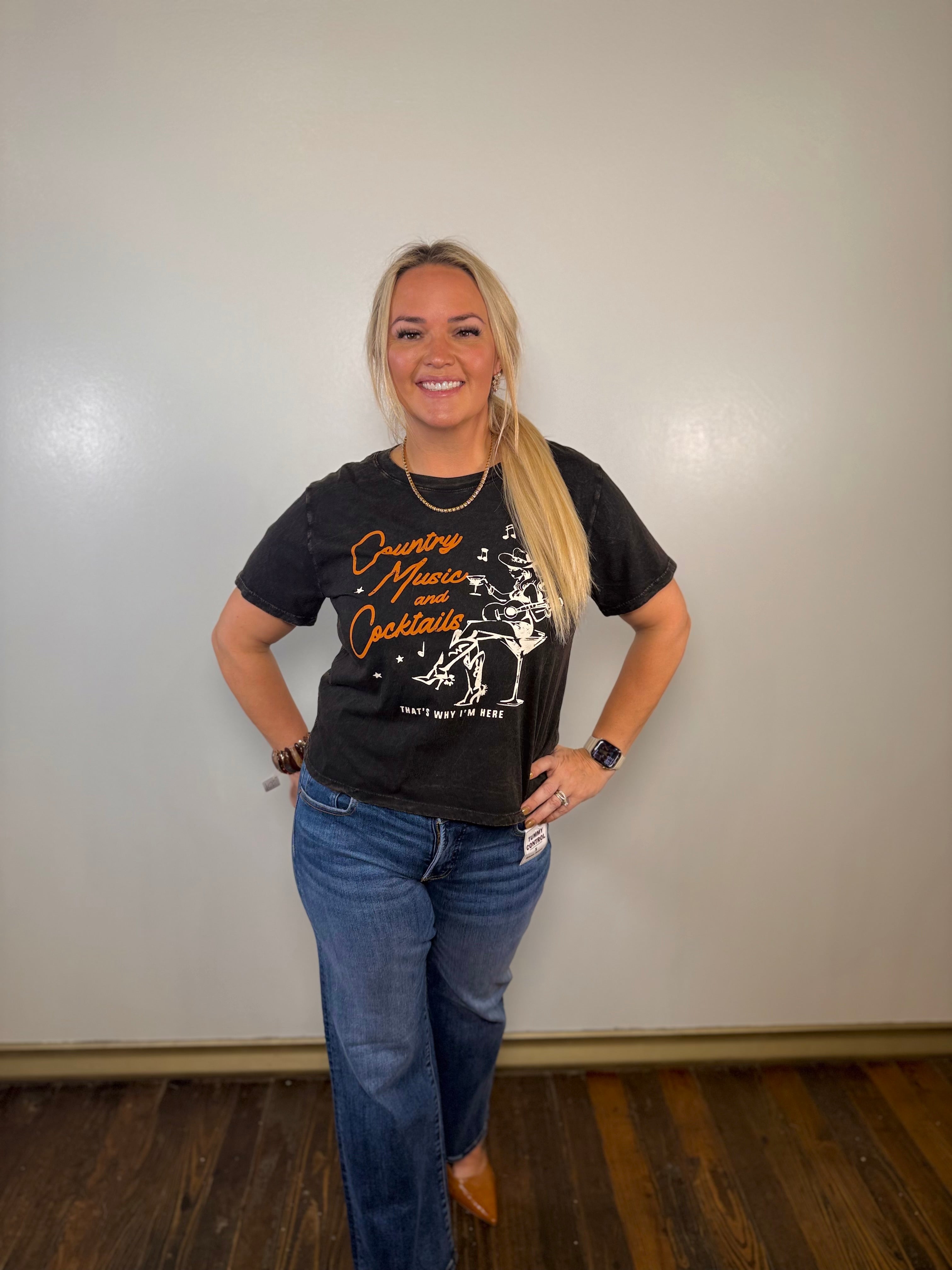 'Country Music & Cocktails' Graphic Tee