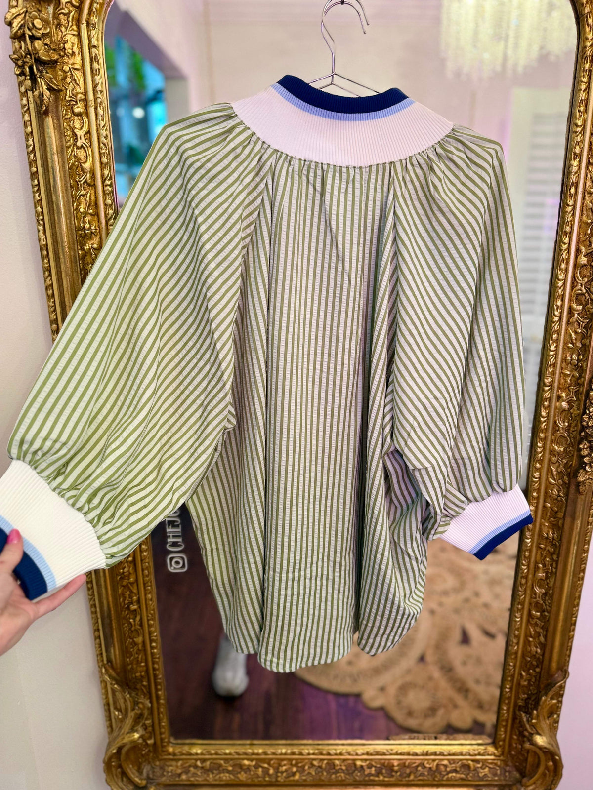 PLUS SIZE | Super Refined Collard Top