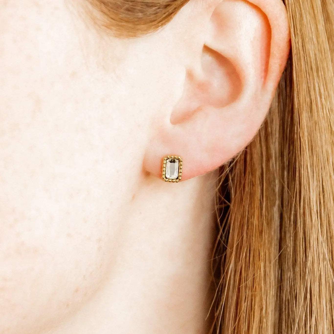 Madison Screwback Stud Earrings