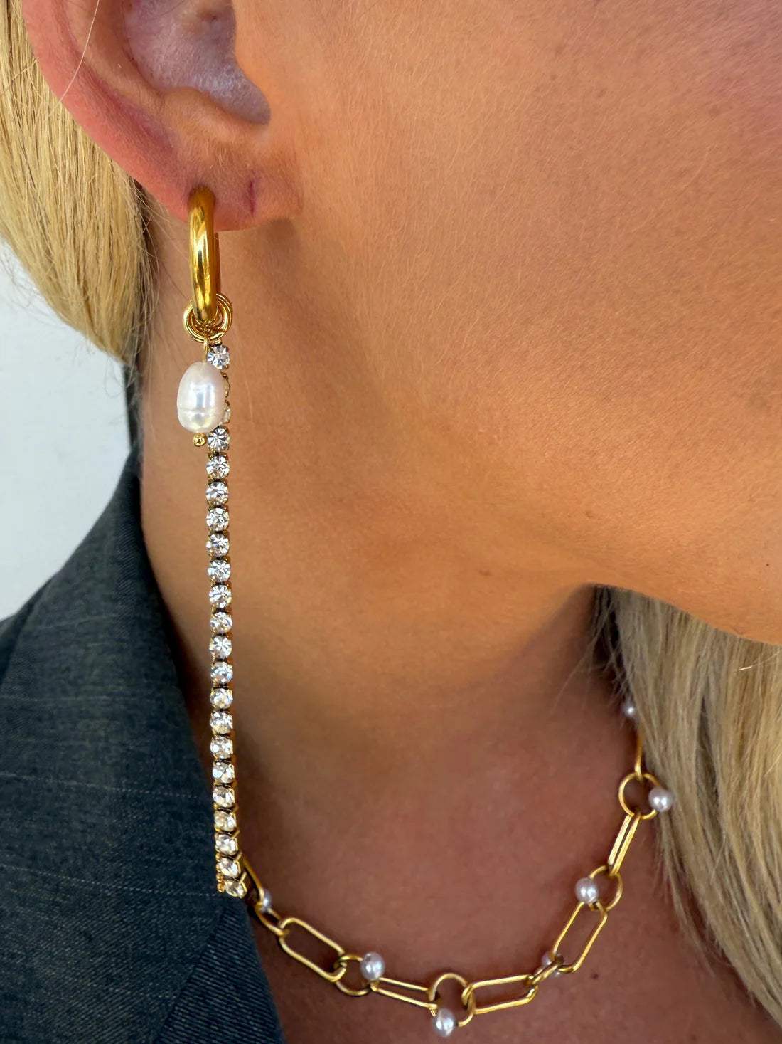 Luna Dangle Earrings  | Water Resistant - Chansutt Pearls