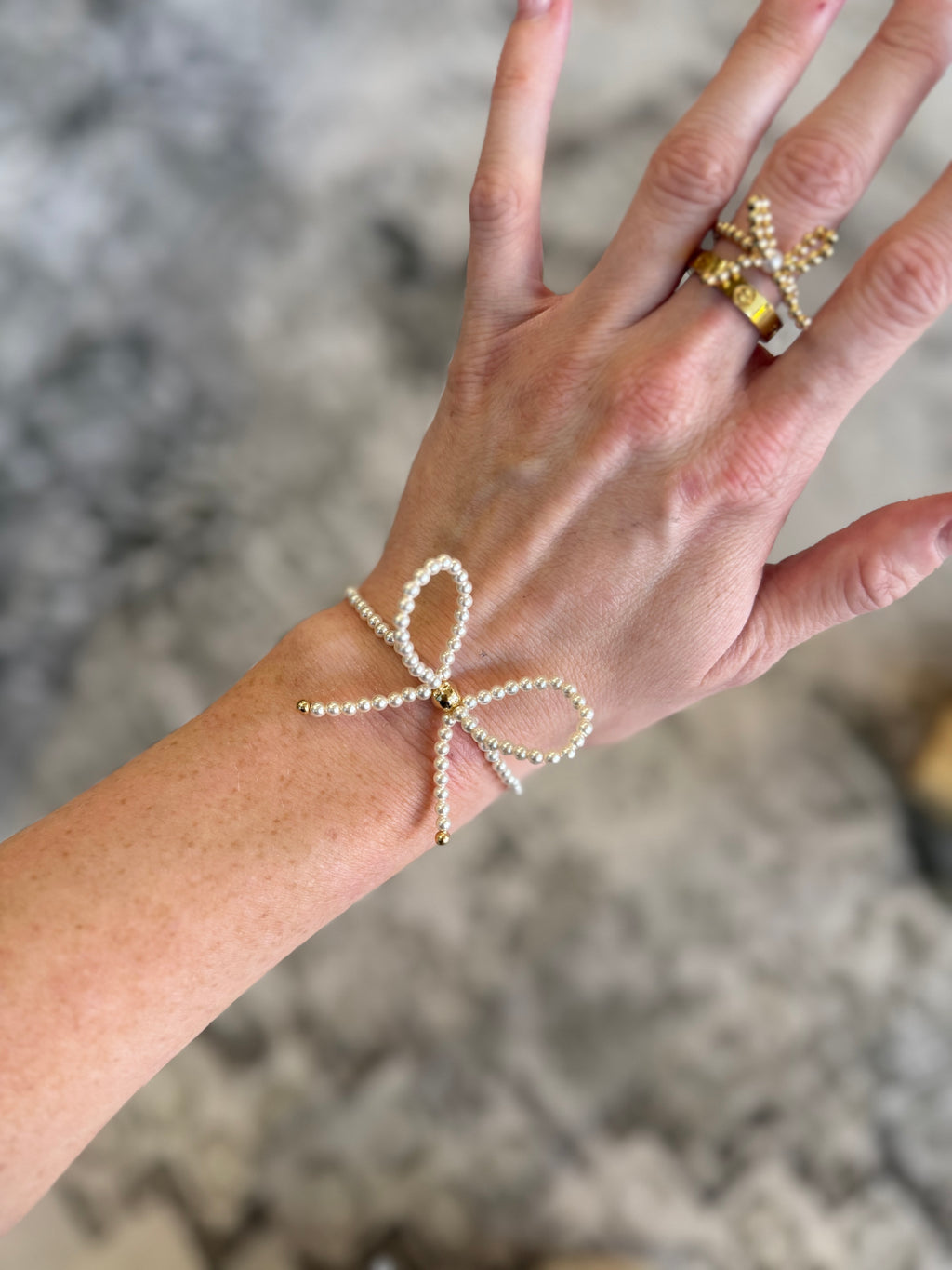 Waterproof Beaded Bow Bracelet