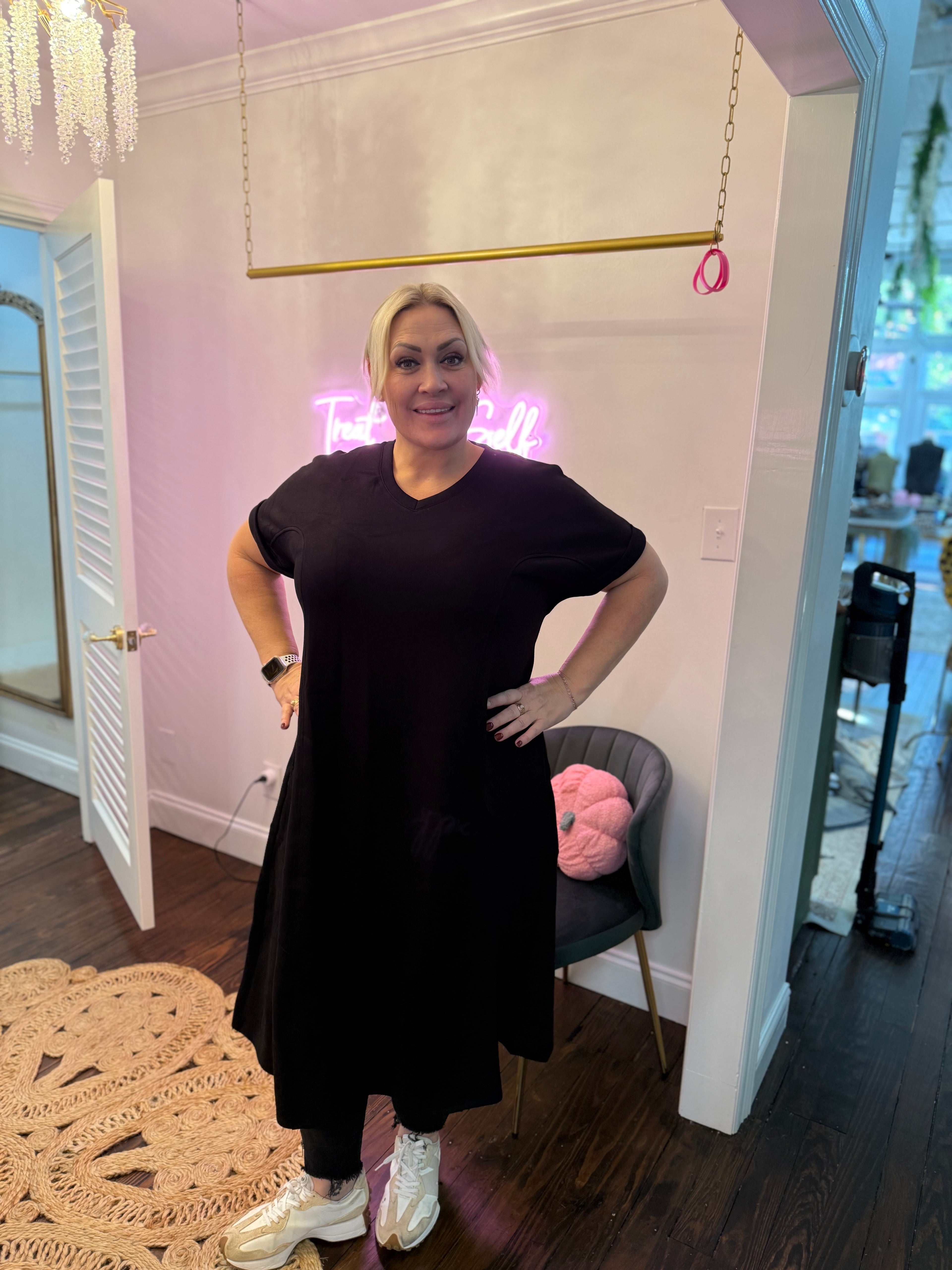 PLUS SIZE | Samira Scuba Short Sleeve Midi Dress