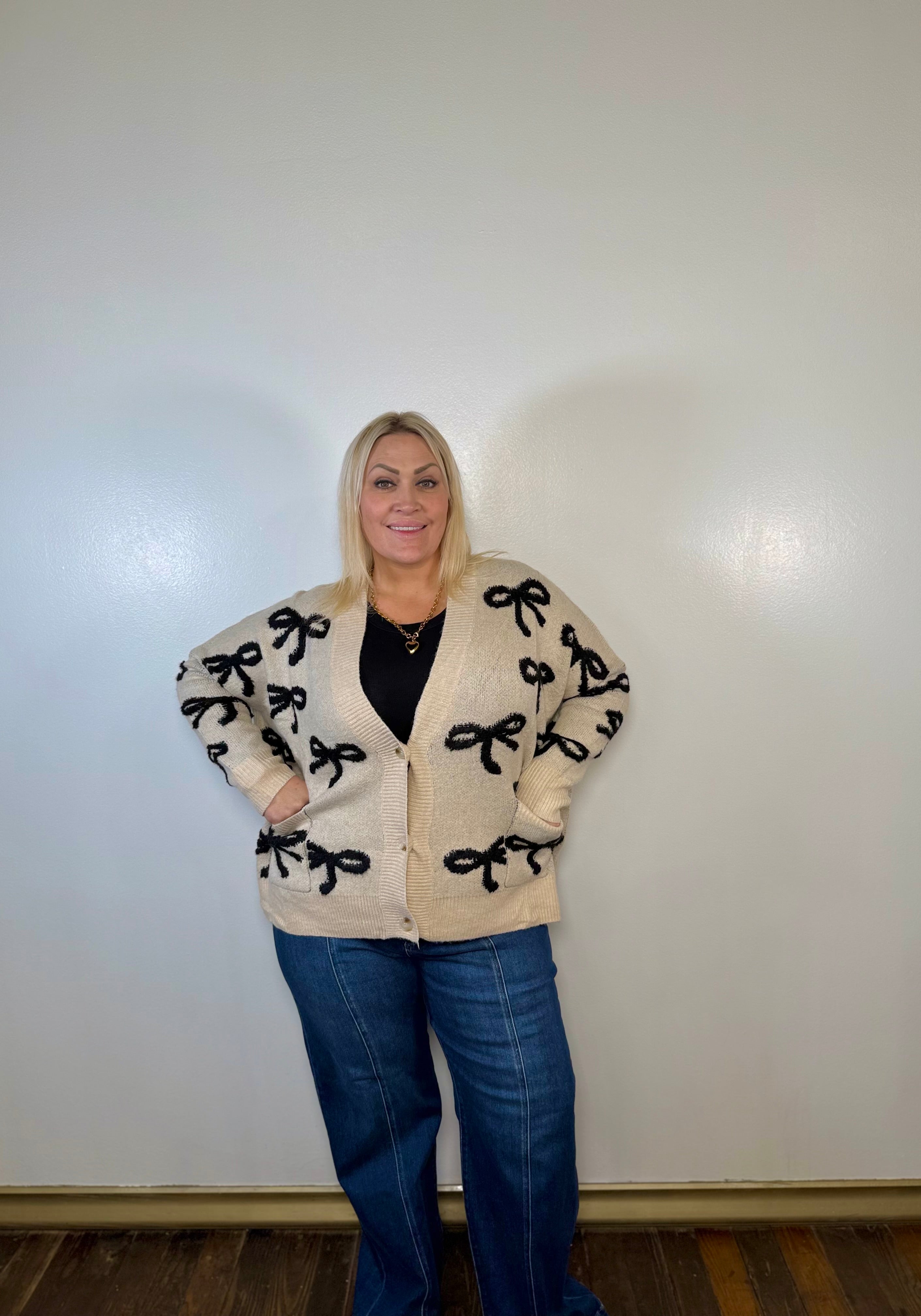 Mid Rise Wide Leg Front Seam Detail Jeans | Risen Jeans | PLUS SIZE AVAILABLE