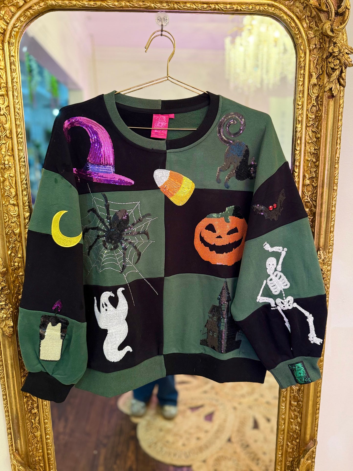 Black & Dark Green Checkered Halloween Icon Sweatshirt | Queen of Sparkles