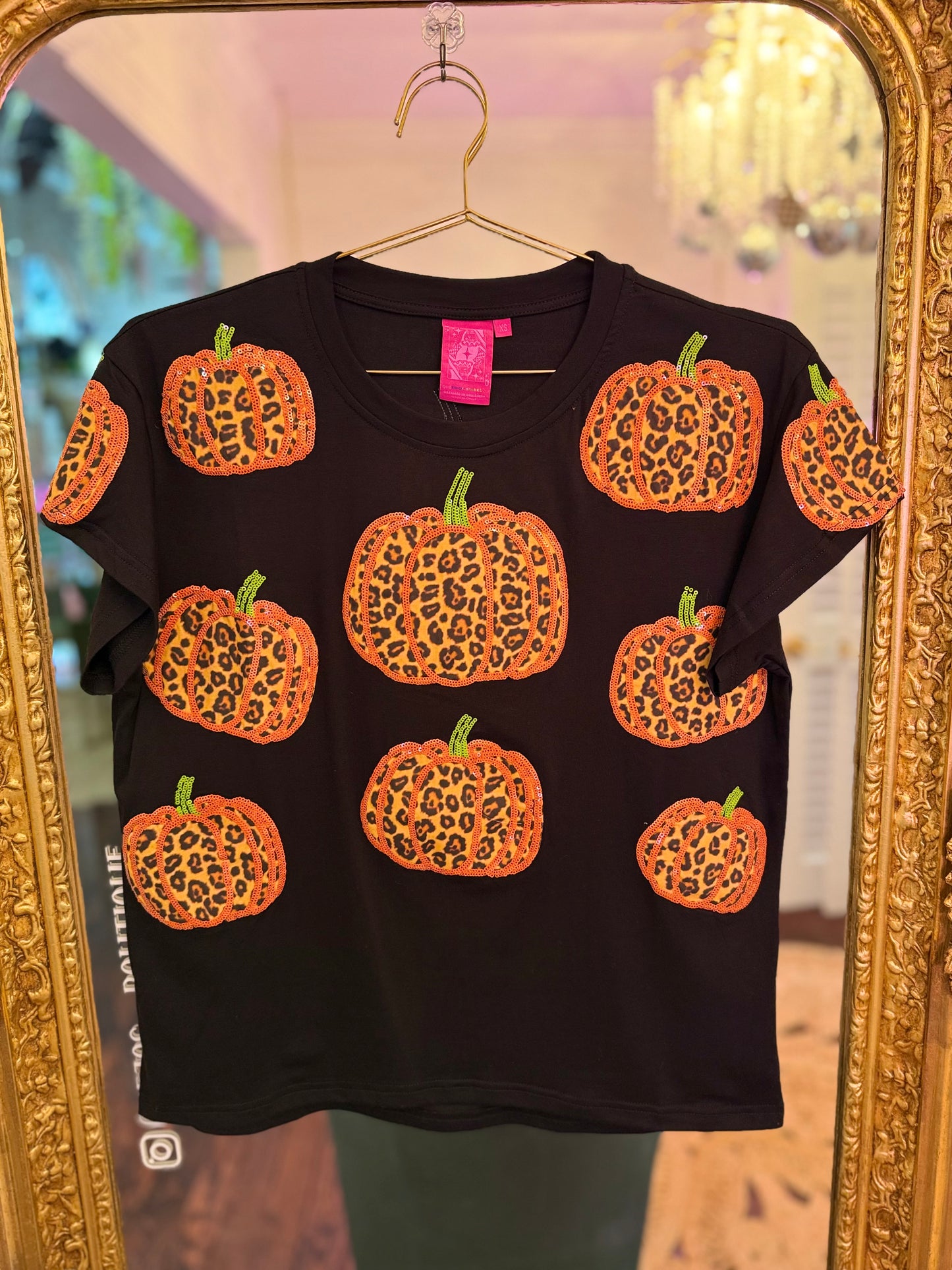 Black Leopard Pumpkin Tee | Queen of Sparkles