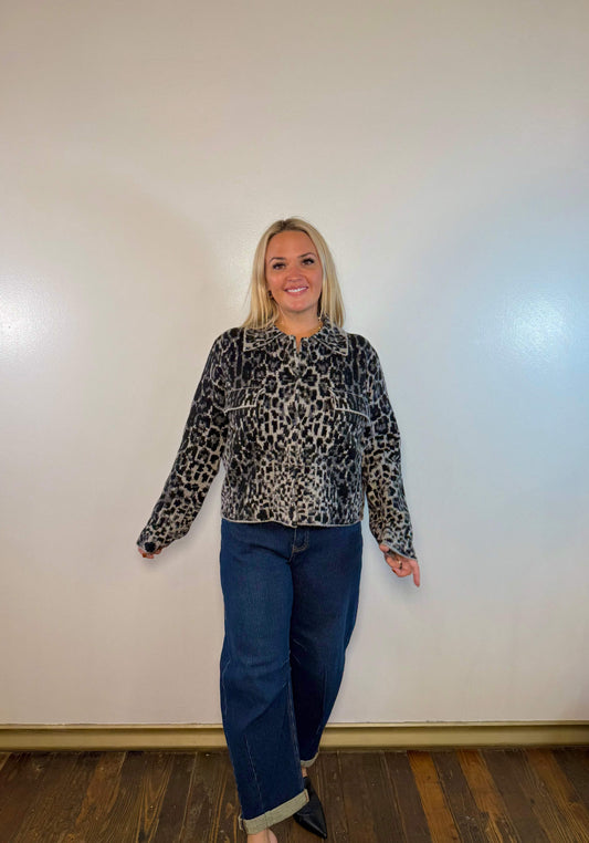 Easy Fit Leopard Jacquard Jacket