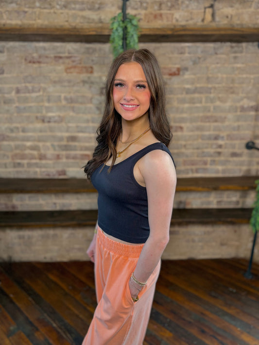 Seamless Scoop Neck Tank Top