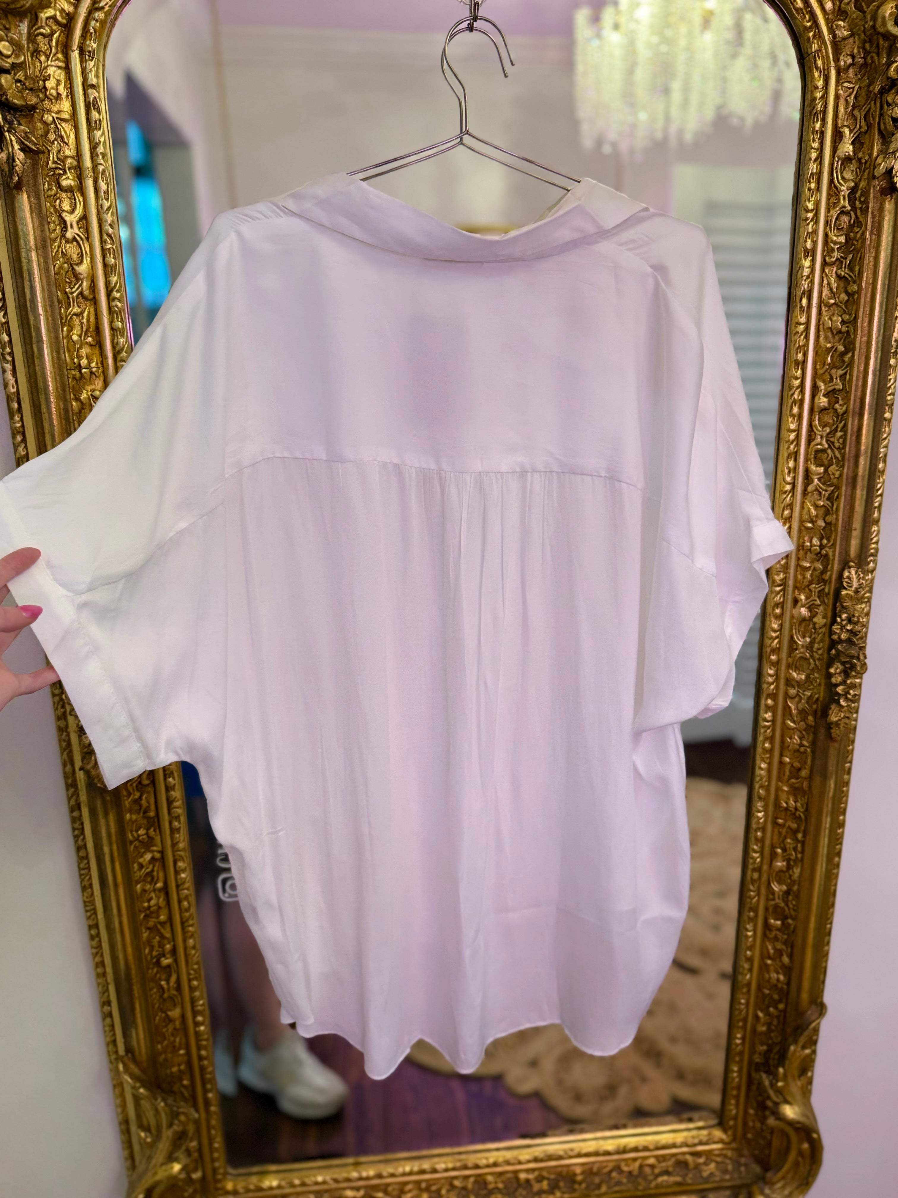 PLUS SIZE | Airflow V-Neck Top