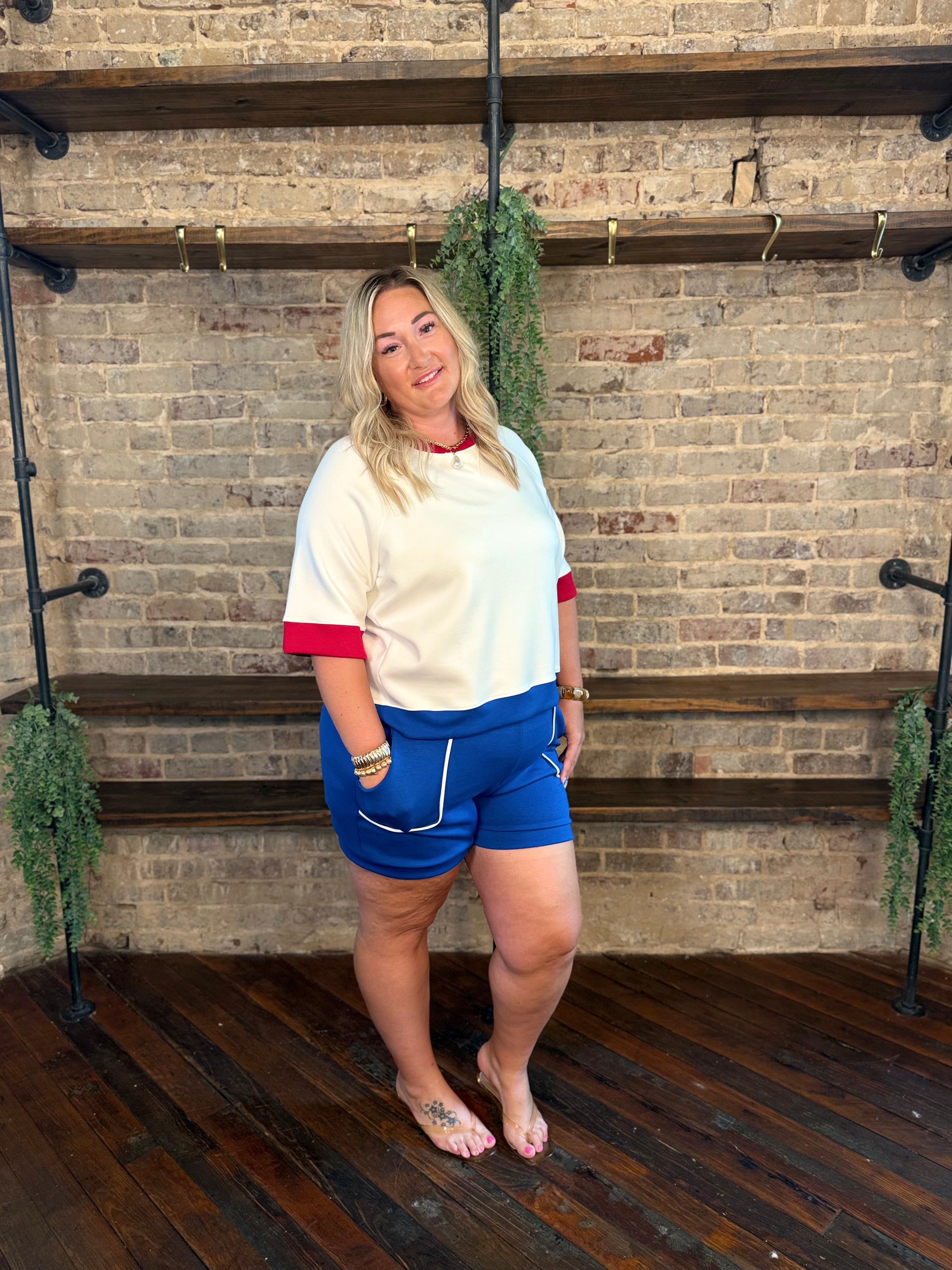 PLUS SIZE | Effortless Elegance Lounge Top