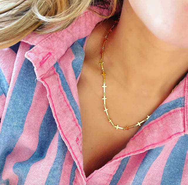 Cross Link Chain | Allison Avery