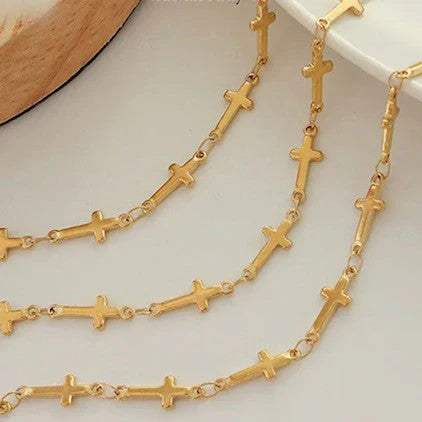 Cross Link Chain | Allison Avery