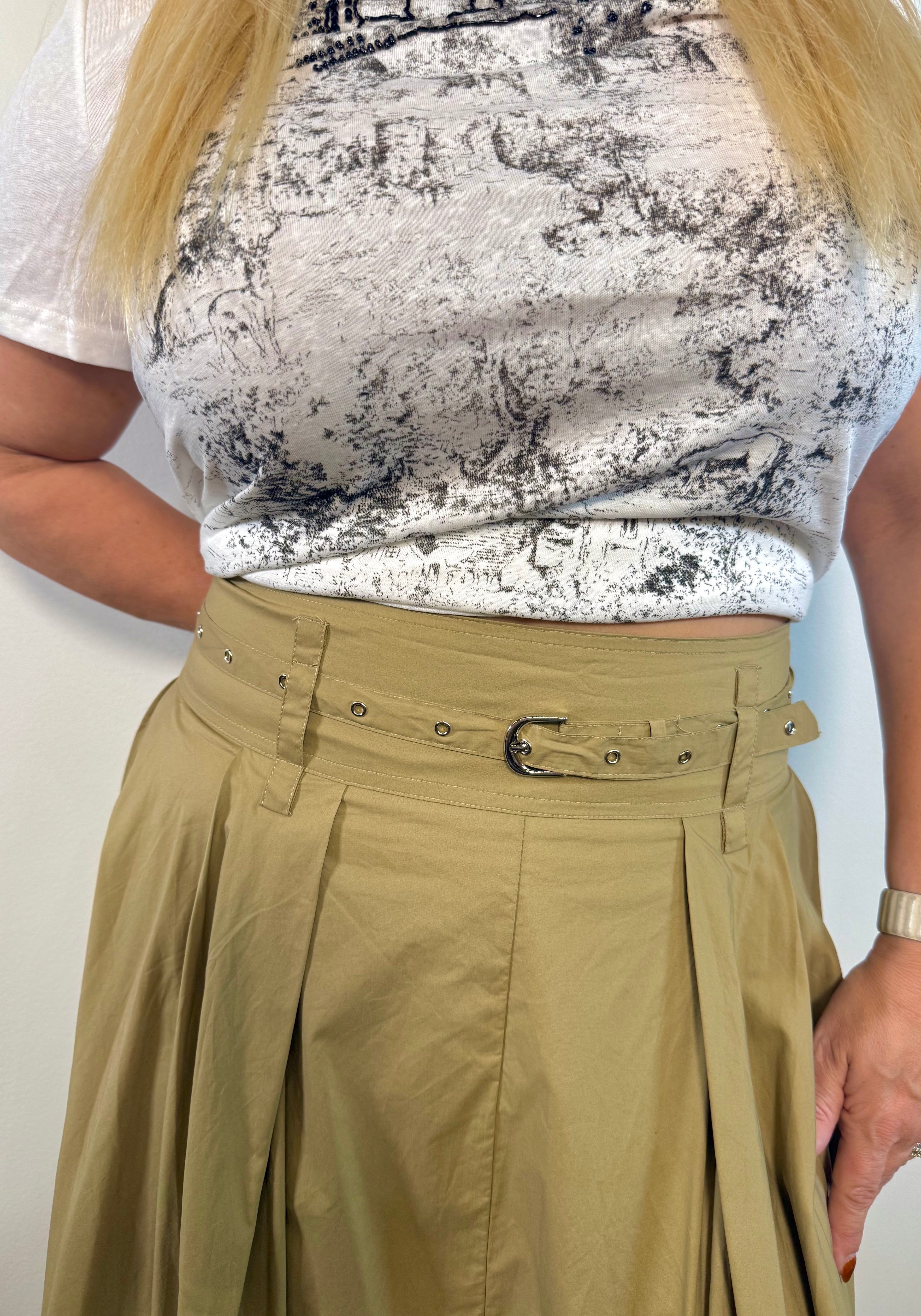 Wheat Field Pleated Midi Skirt