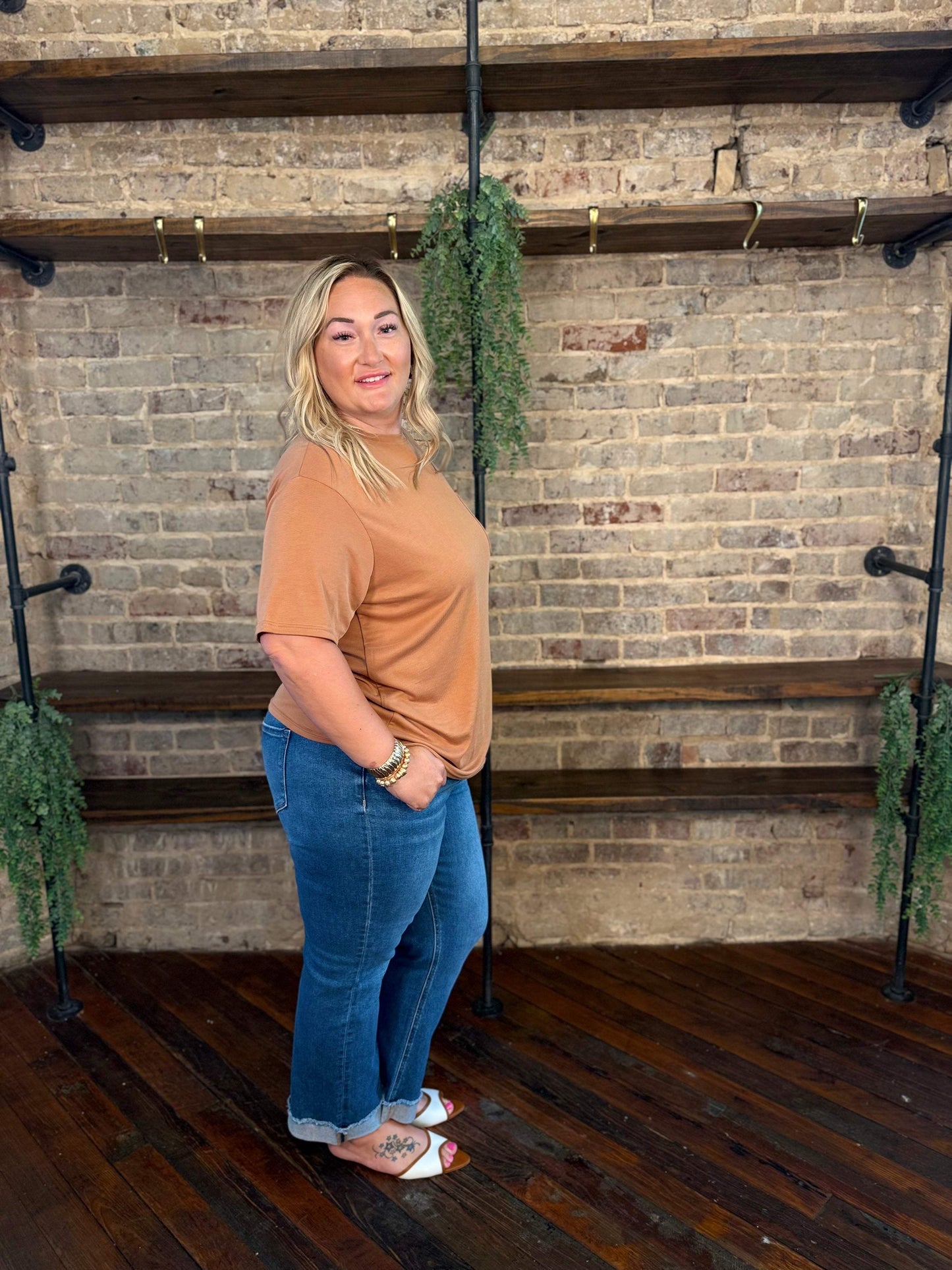 PLUS SIZE | CJ's Basic Tee