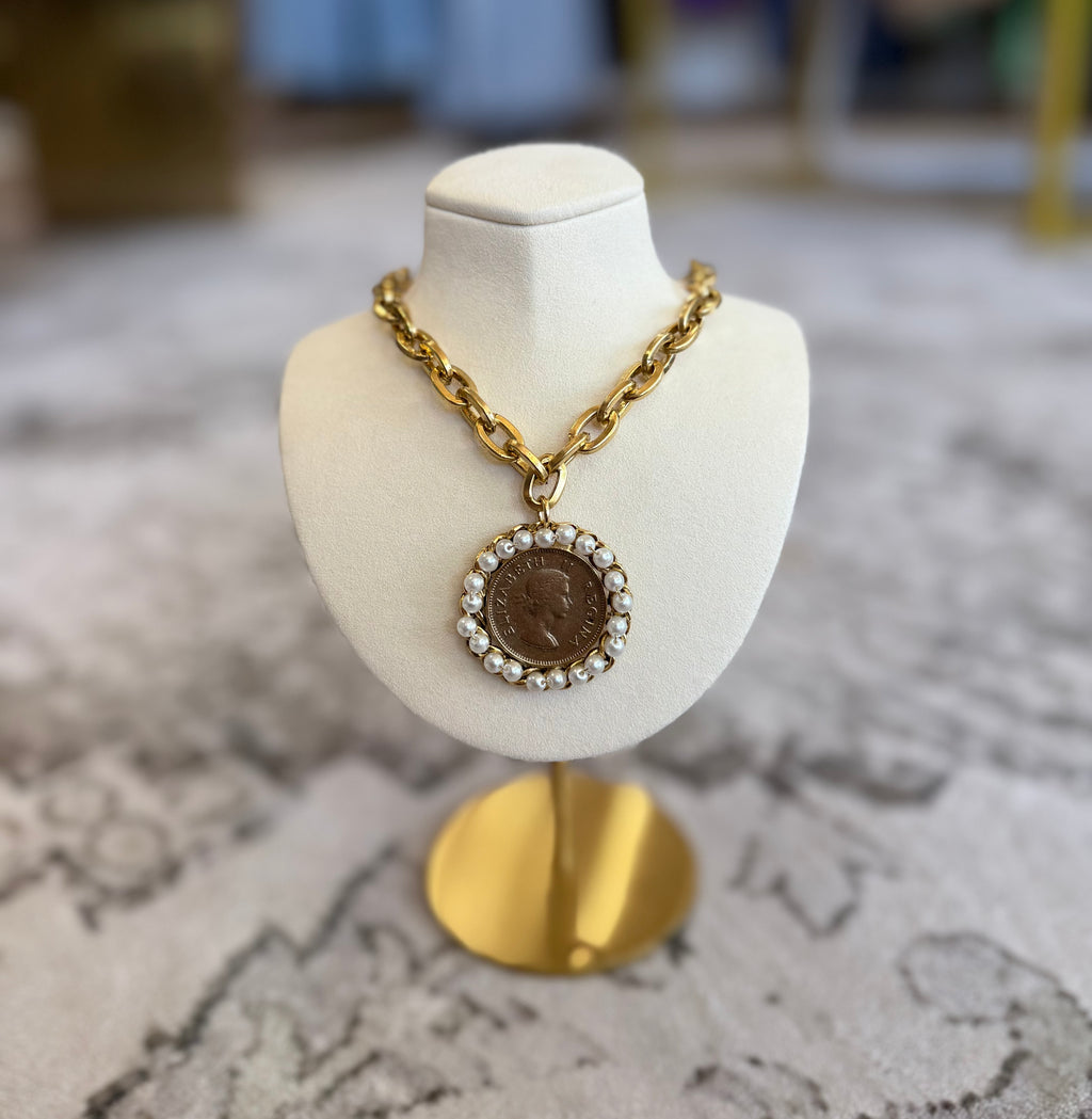 Elizabeth ll Regina Vintage Pearl Coin Necklace
