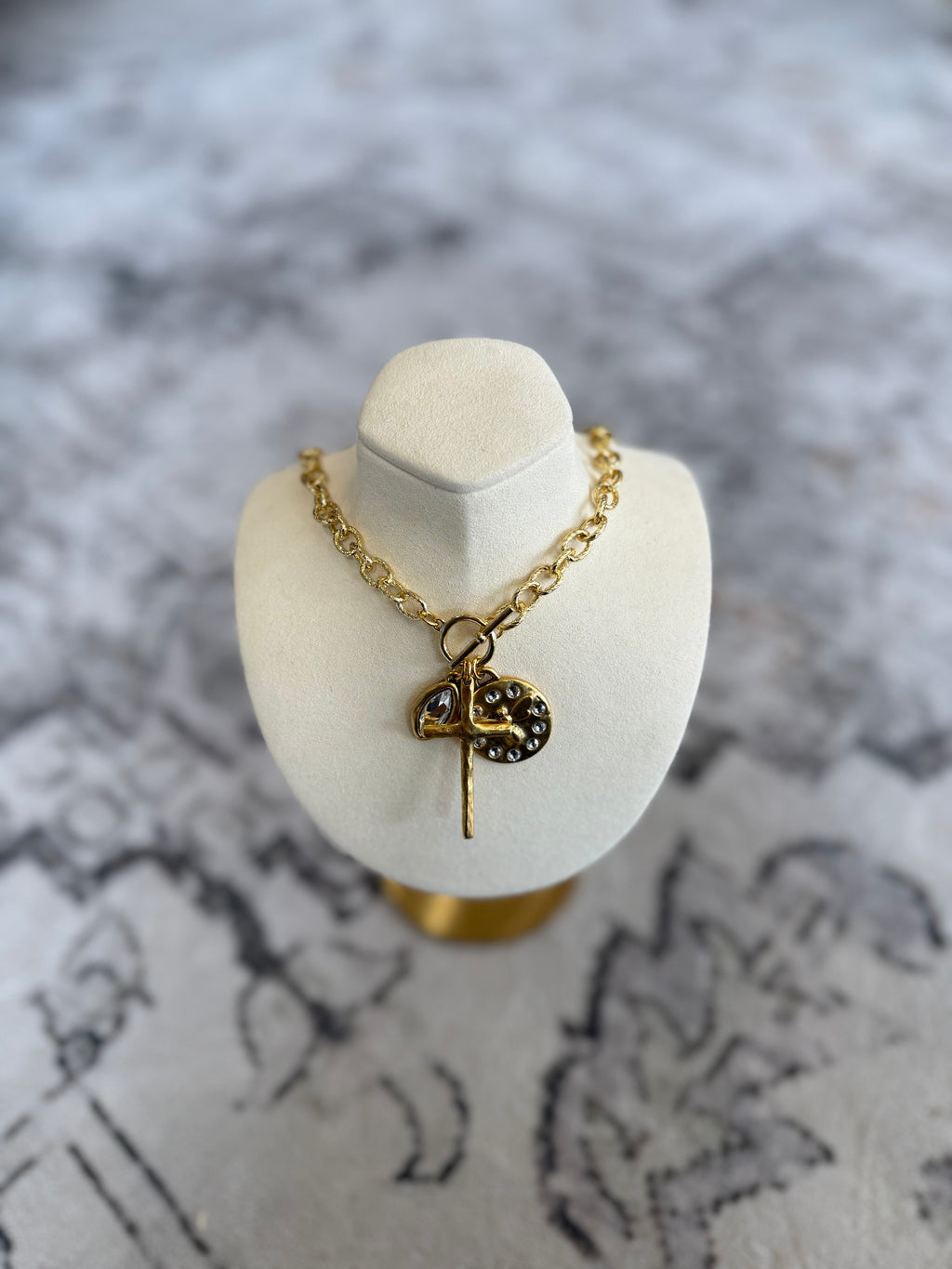 Gold Toggle Pendant Necklace