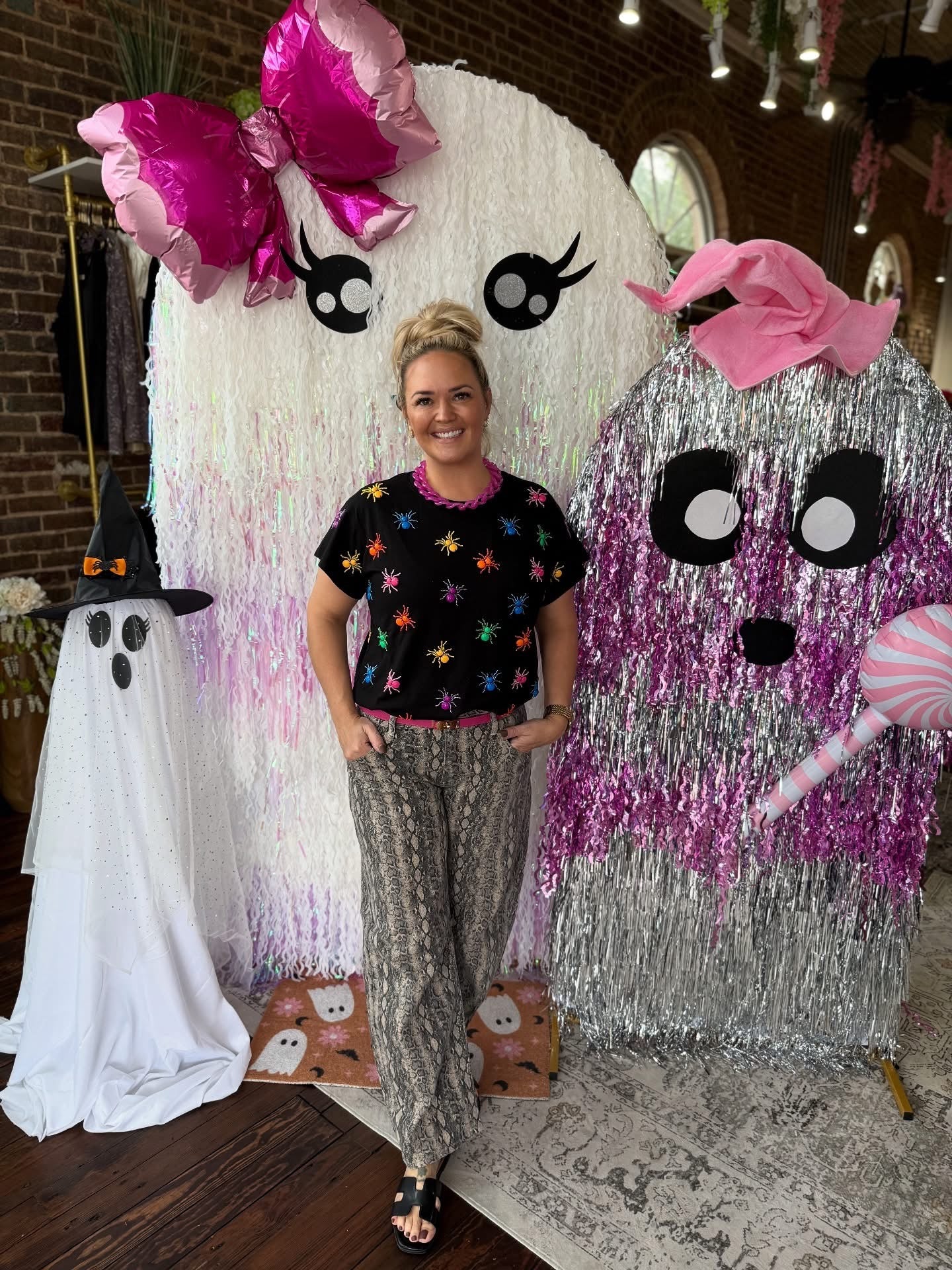 Black Multi Spider Tee | Queen of Sparkles