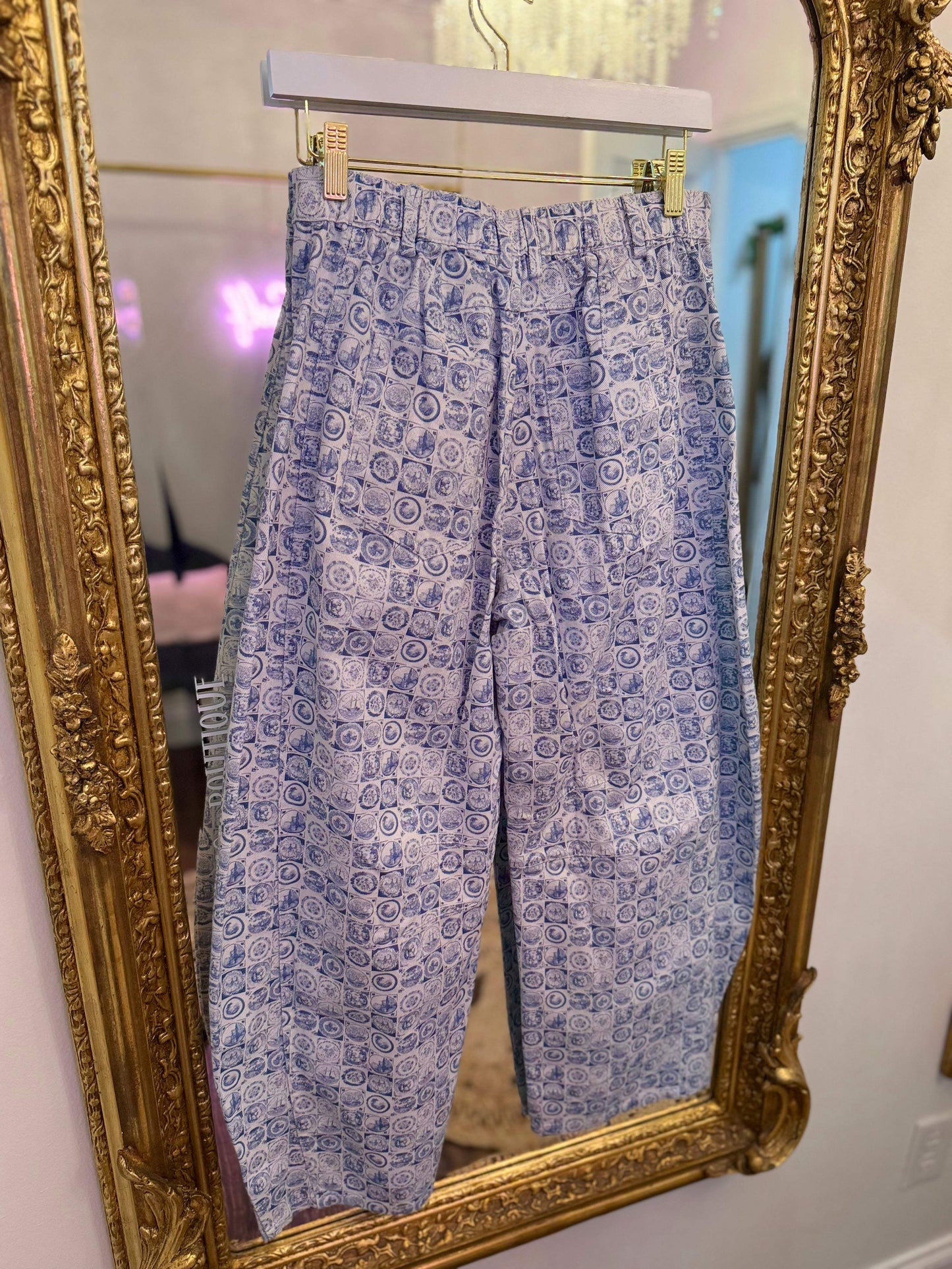 Coin Stamp Print Barrel Jeans